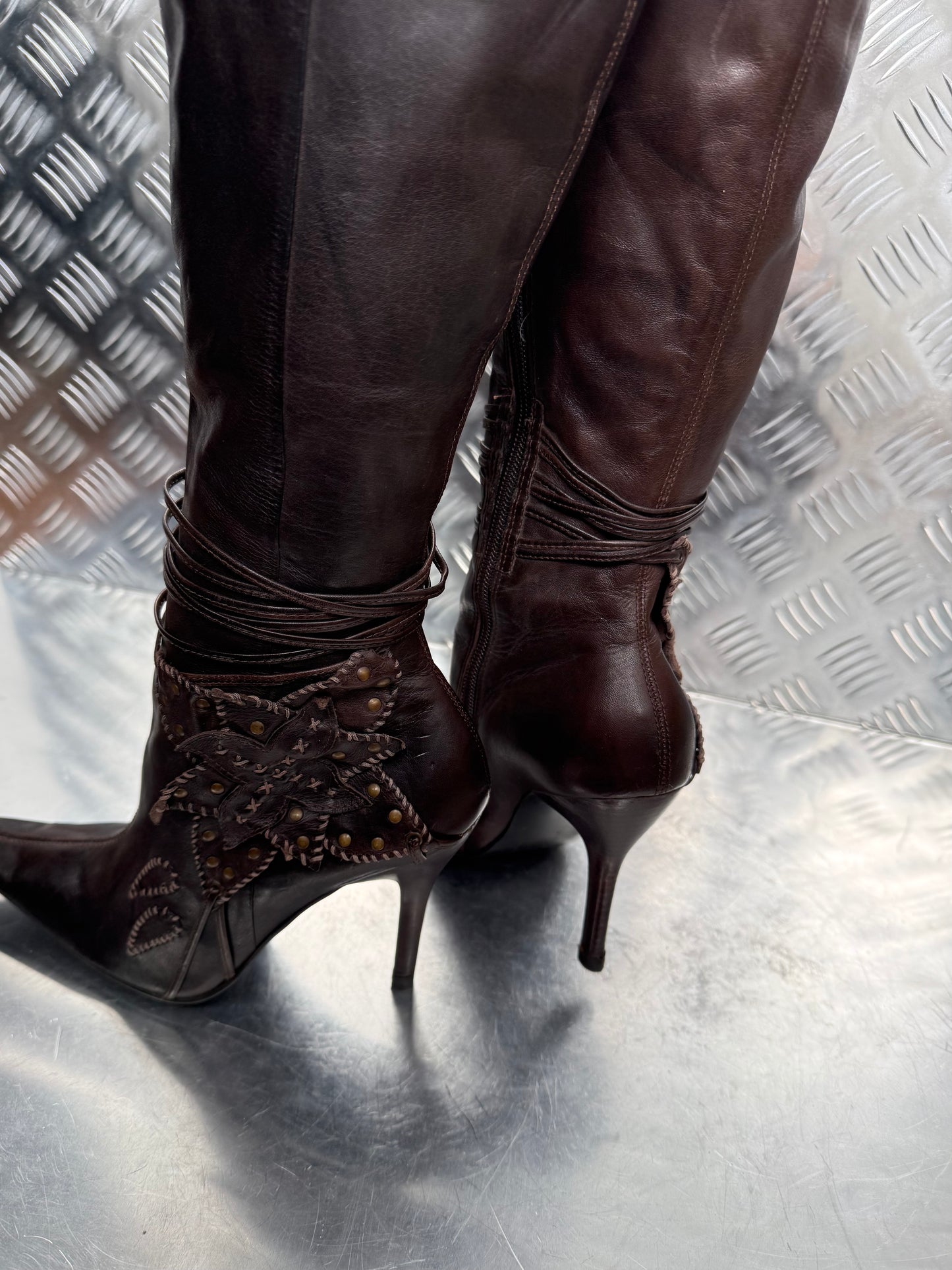 Vintage genuine leather knee-high boots TWINKLING GLOBAL