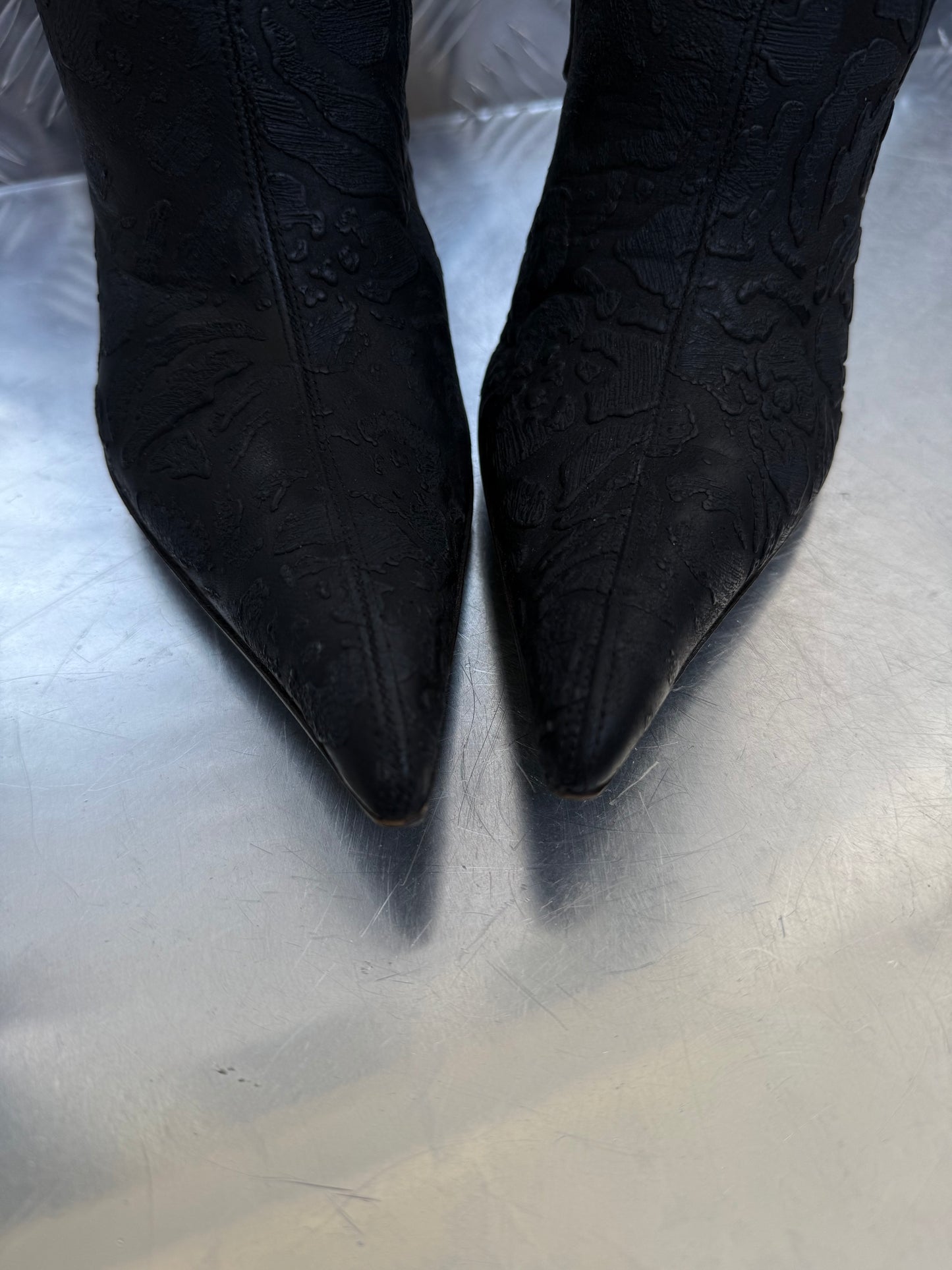 Vintage textured ankle boots TWINKLING GLOBAL