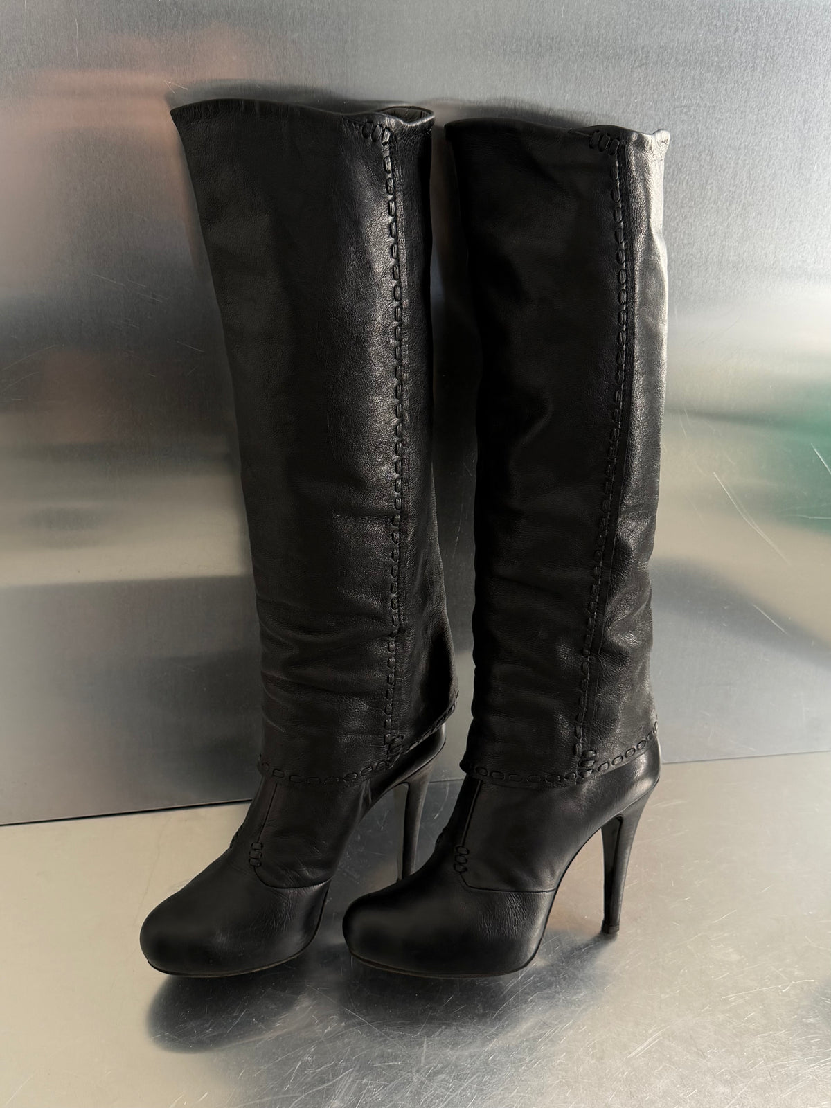 Vintage knee-high leather boots TWINKLING GLOBAL