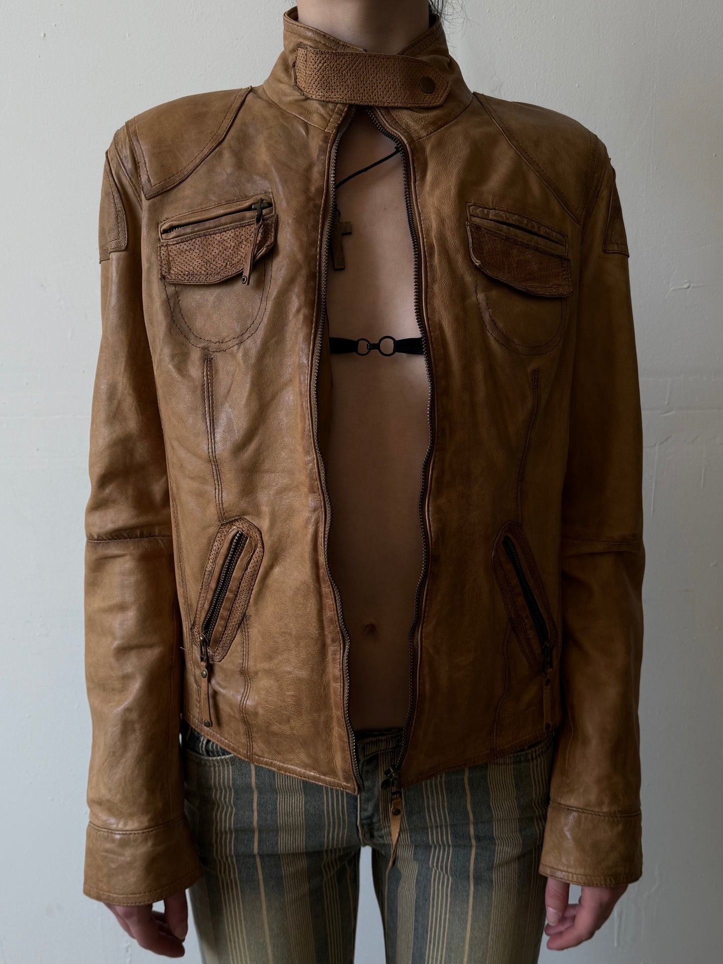 Vintage fitted leather jacket