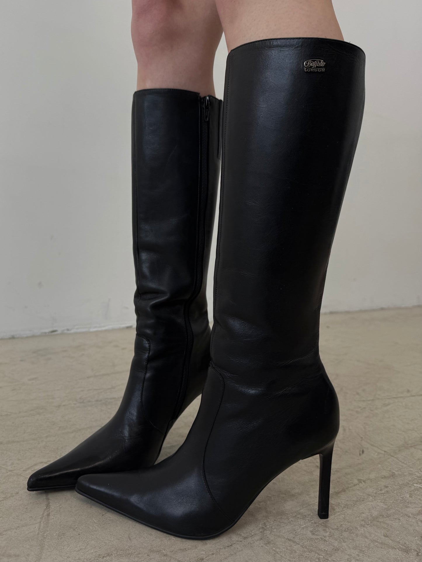 Vintage Buffalo leather boots TWINKLING GLOBAL