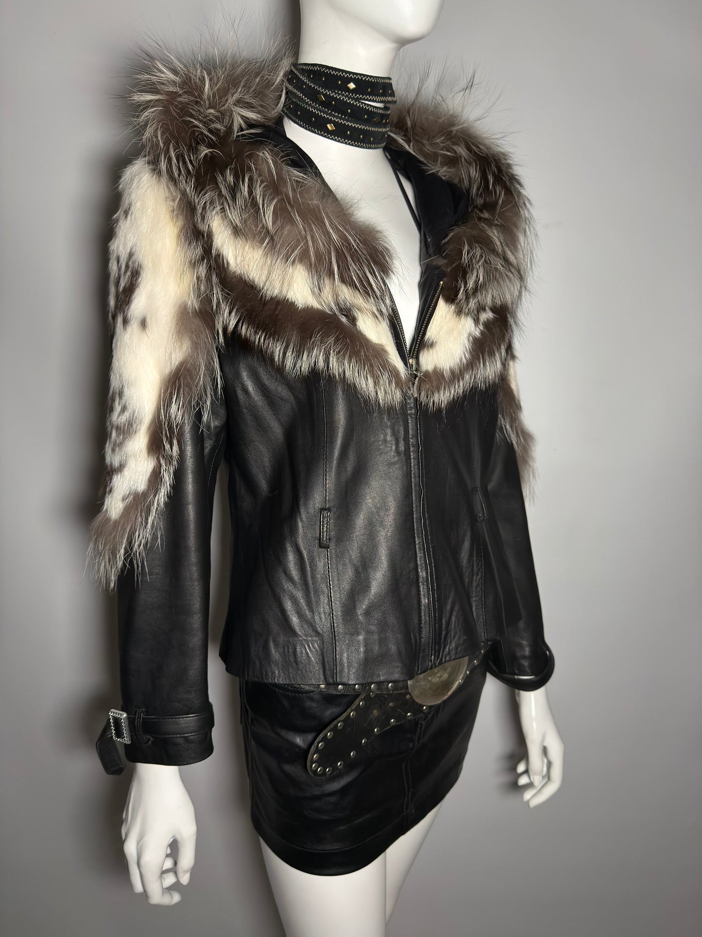 Vintage leather  jacket  - TWINKLING GLOBAL