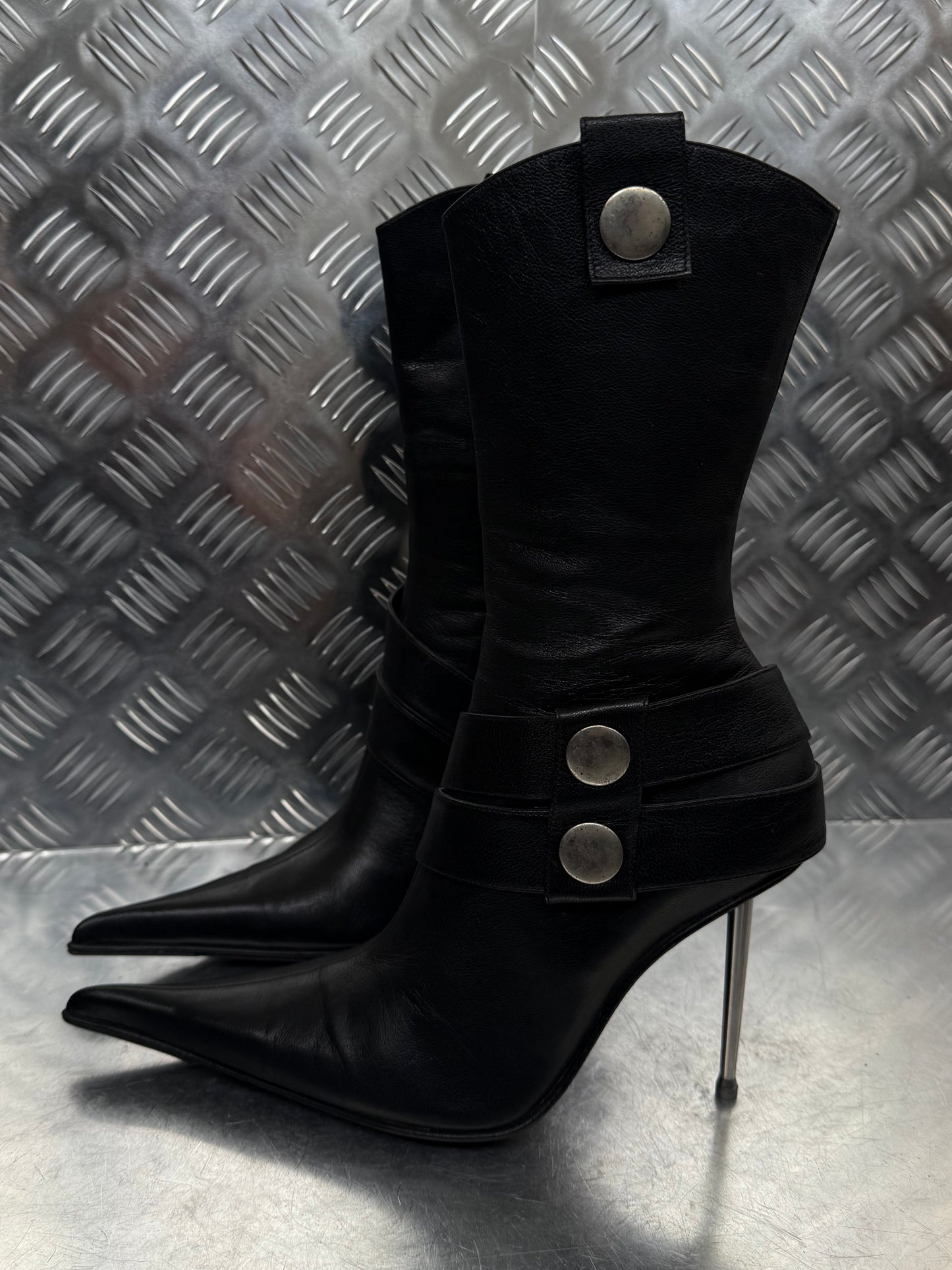 Vintage pointed leather boots TWINKLING GLOBAL