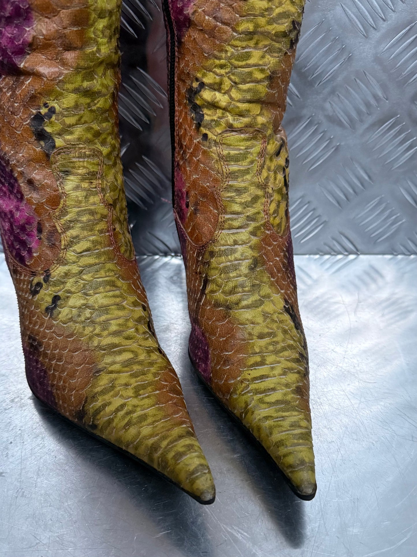Vintage leather high boots in multicolor snake print TWINKLING GLOBAL