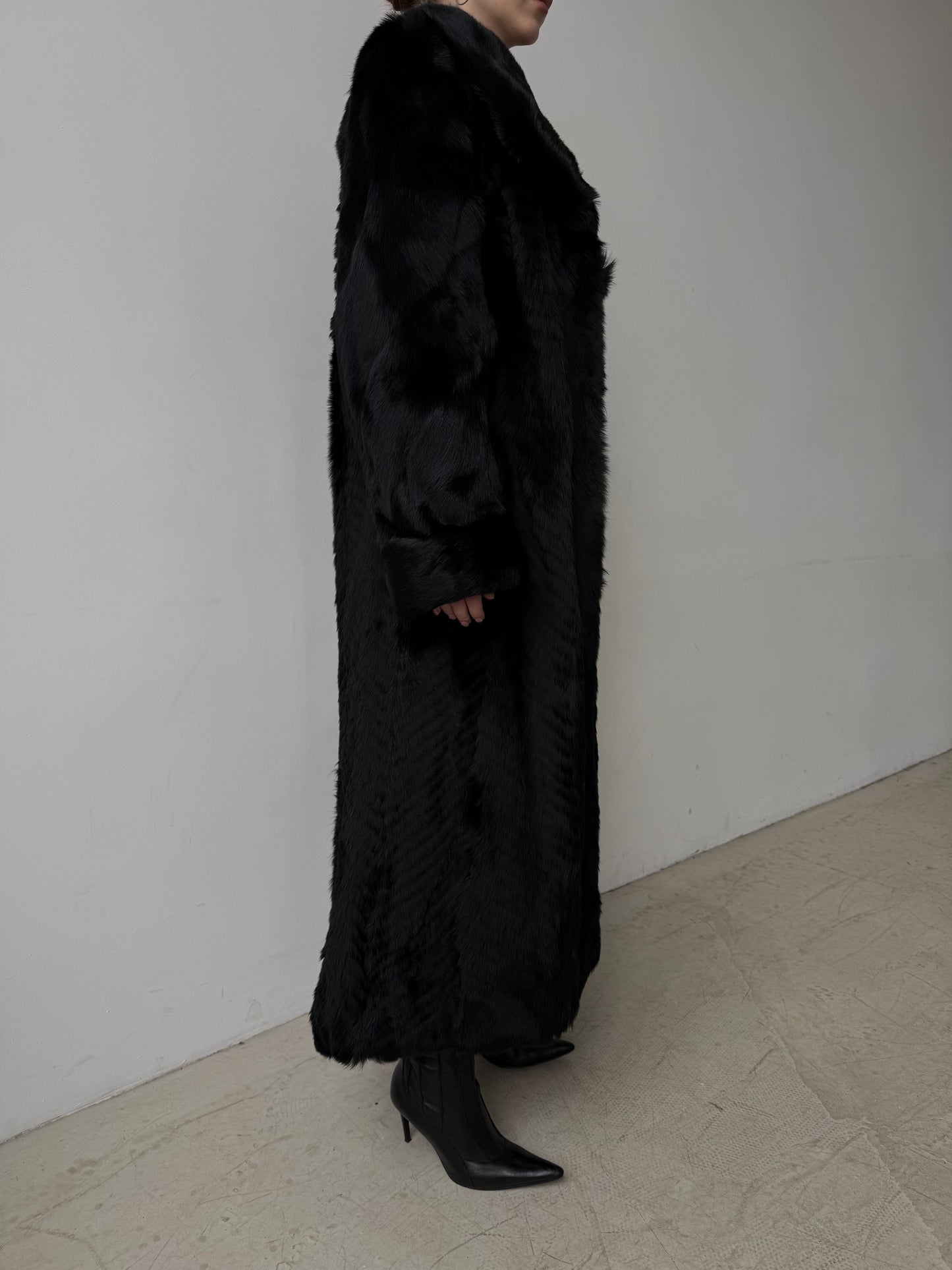 Luxurious vintage coat TWINKLING GLOBAL