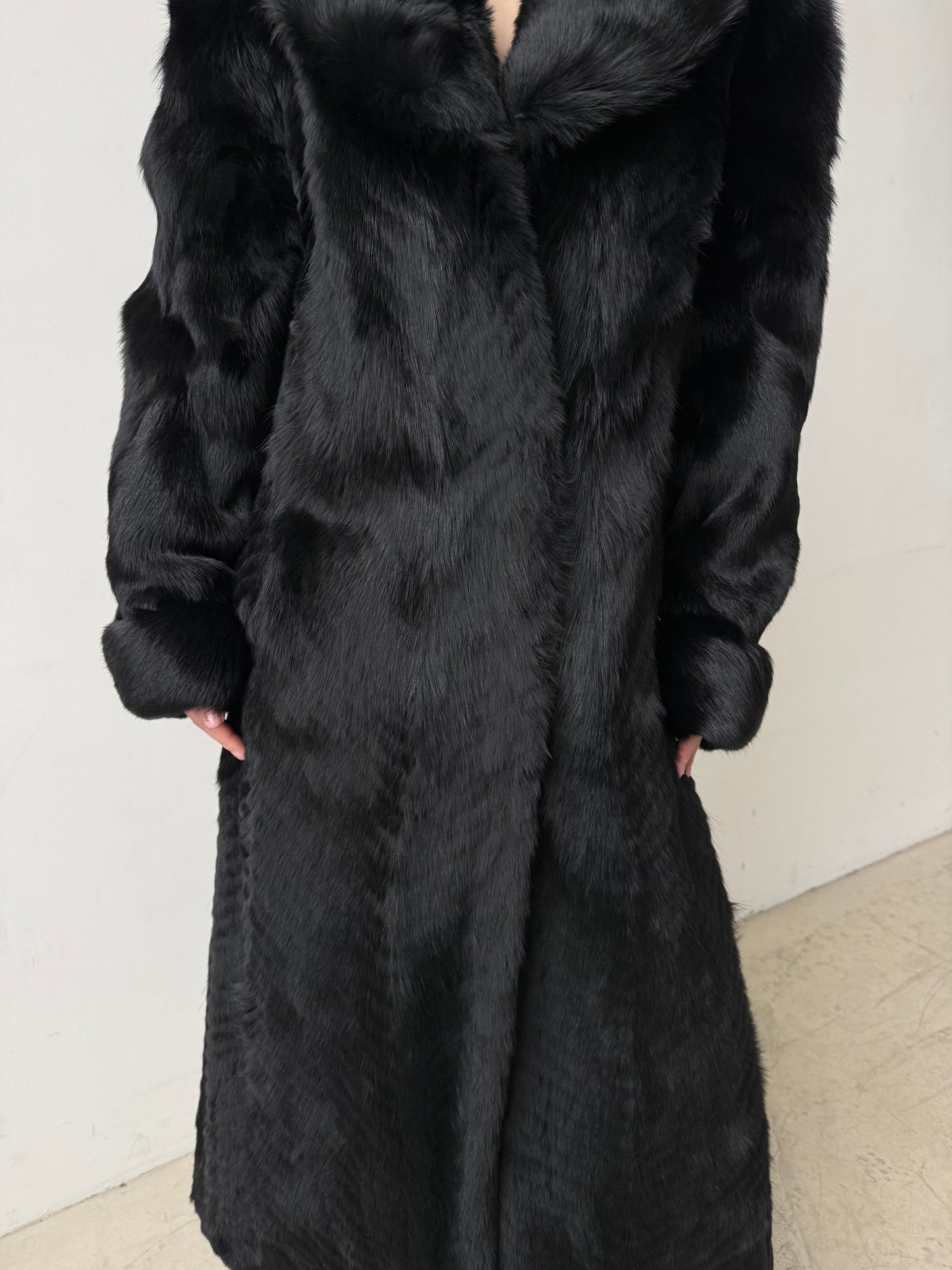 Luxurious vintage coat TWINKLING GLOBAL