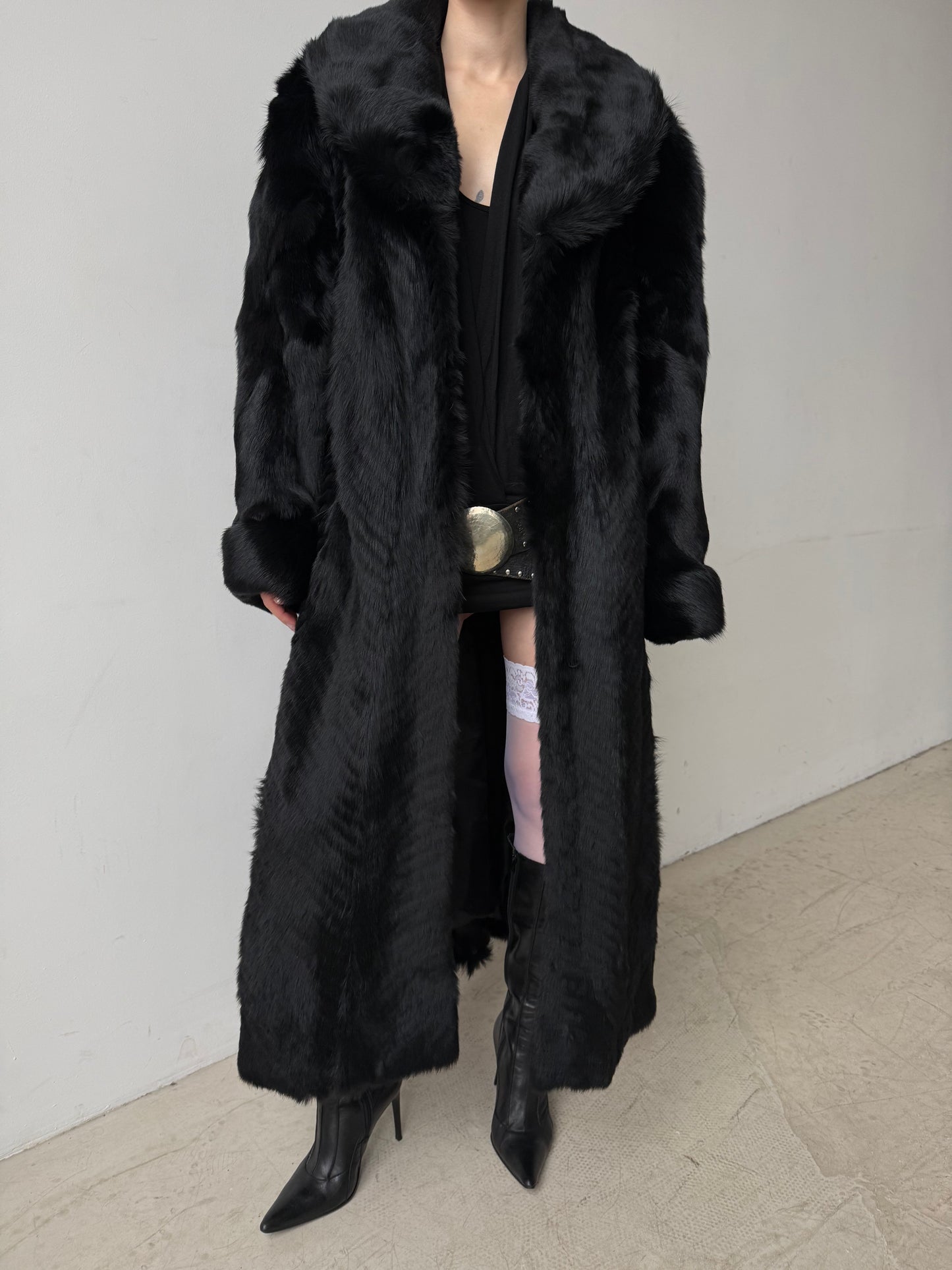 Luxurious vintage coat TWINKLING GLOBAL