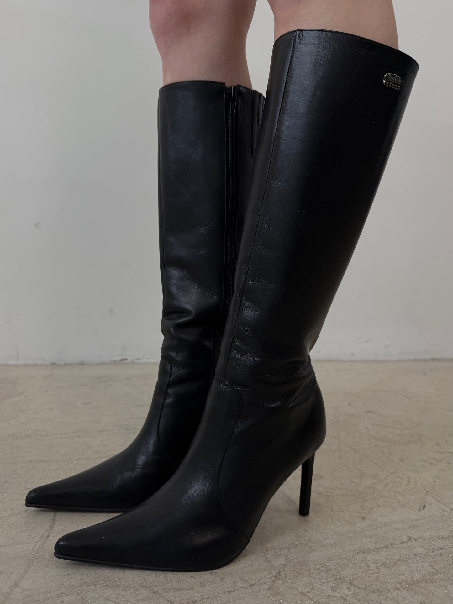 Vintage Buffalo leather boots TWINKLING GLOBAL