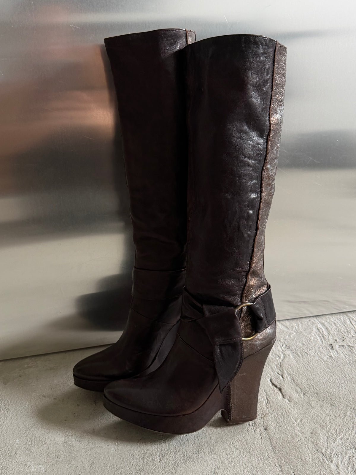 Vintage Vic Matiē brown leather platform boots TWINKLING GLOBAL