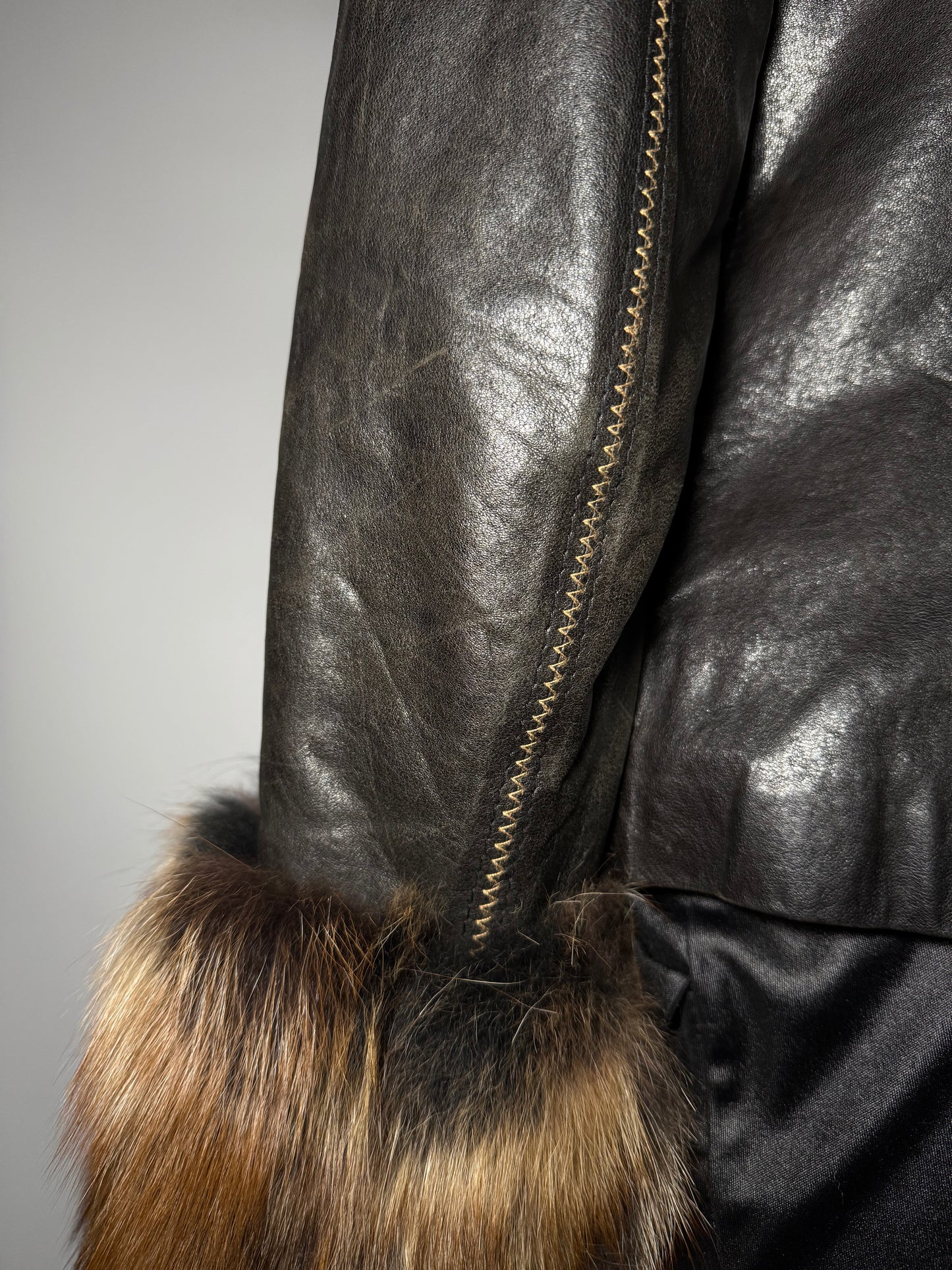 Vintage Leather Jacket TWINKLING GLOBAL