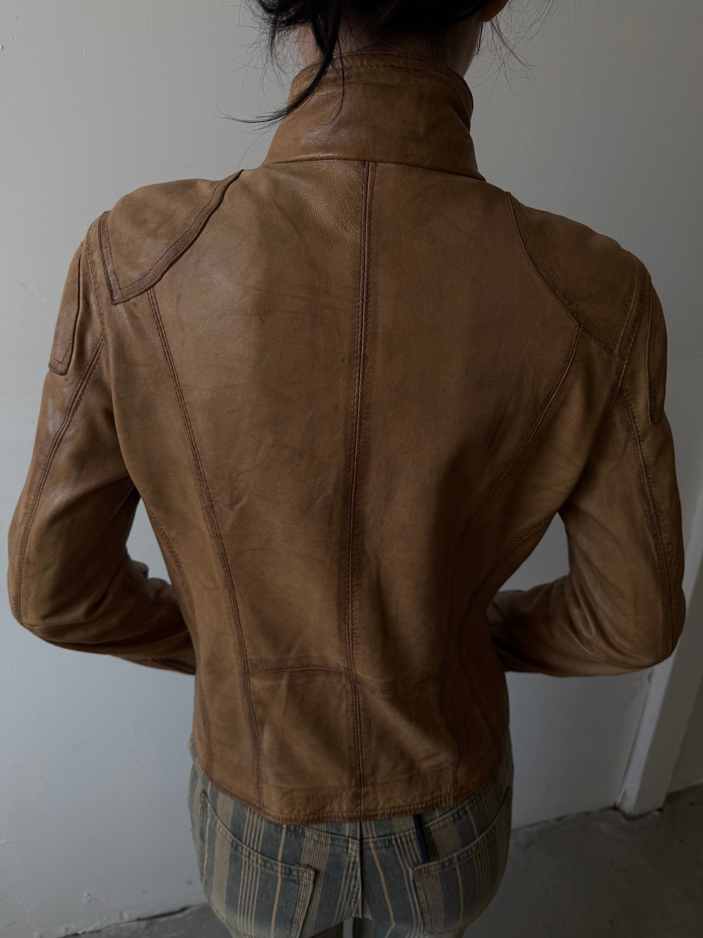 Vintage fitted leather jacket