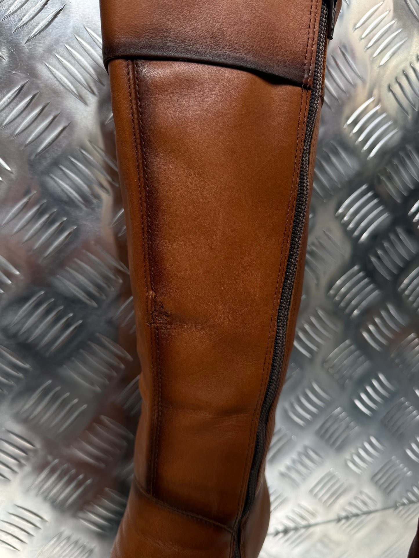 Vintage knee-high leather boots FAITH TWINKLING GLOBAL