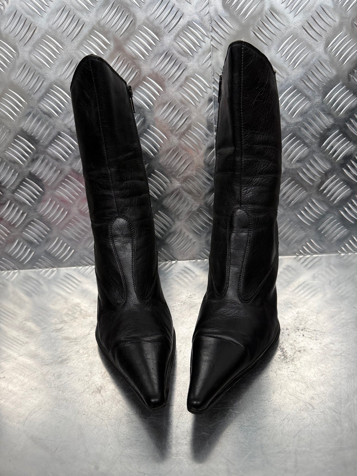 Vintage Black Leather Boots – TWINKLING GLOBAL