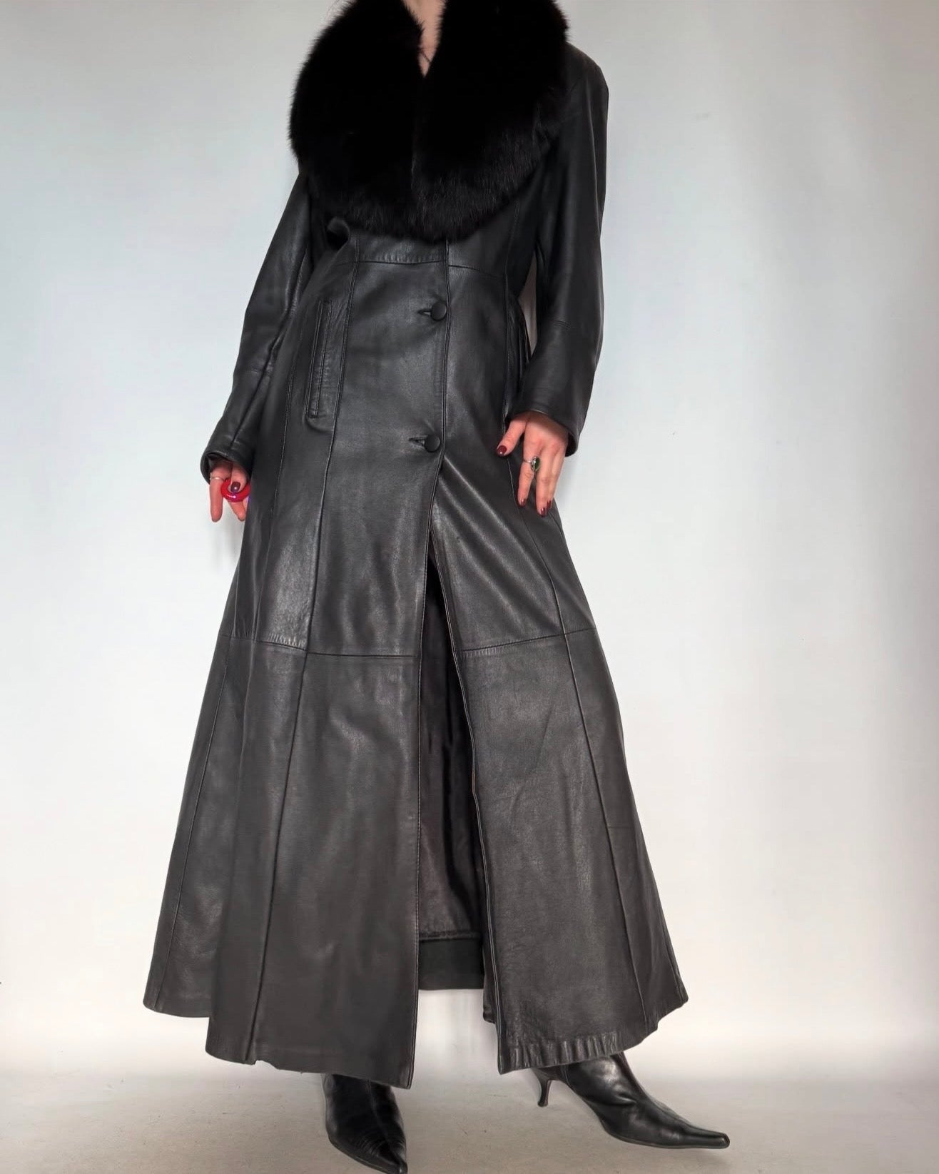 Vintage leather long coat Twinkling Global