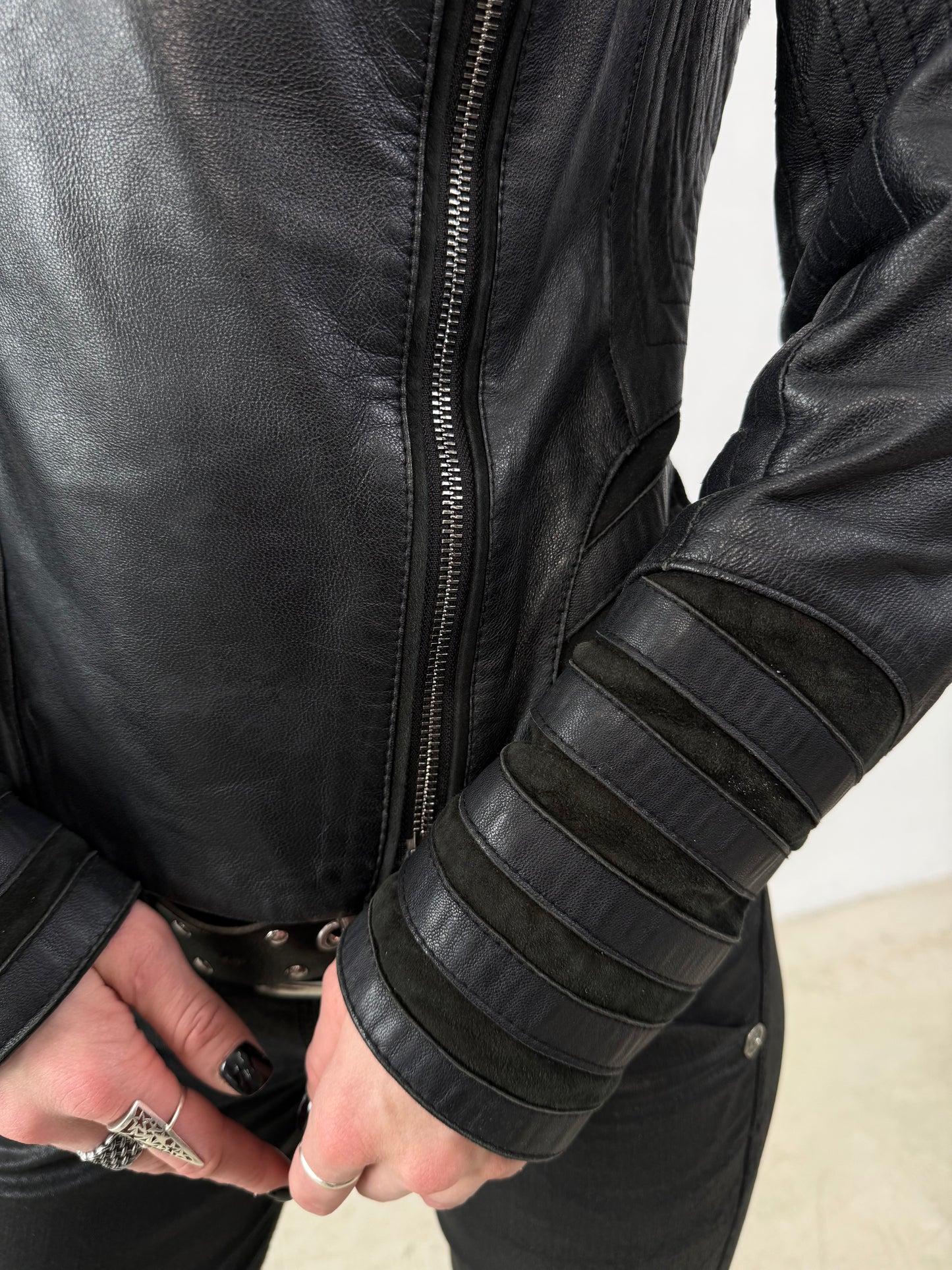 Vintage leather jacket TWINKLING GLOBAL