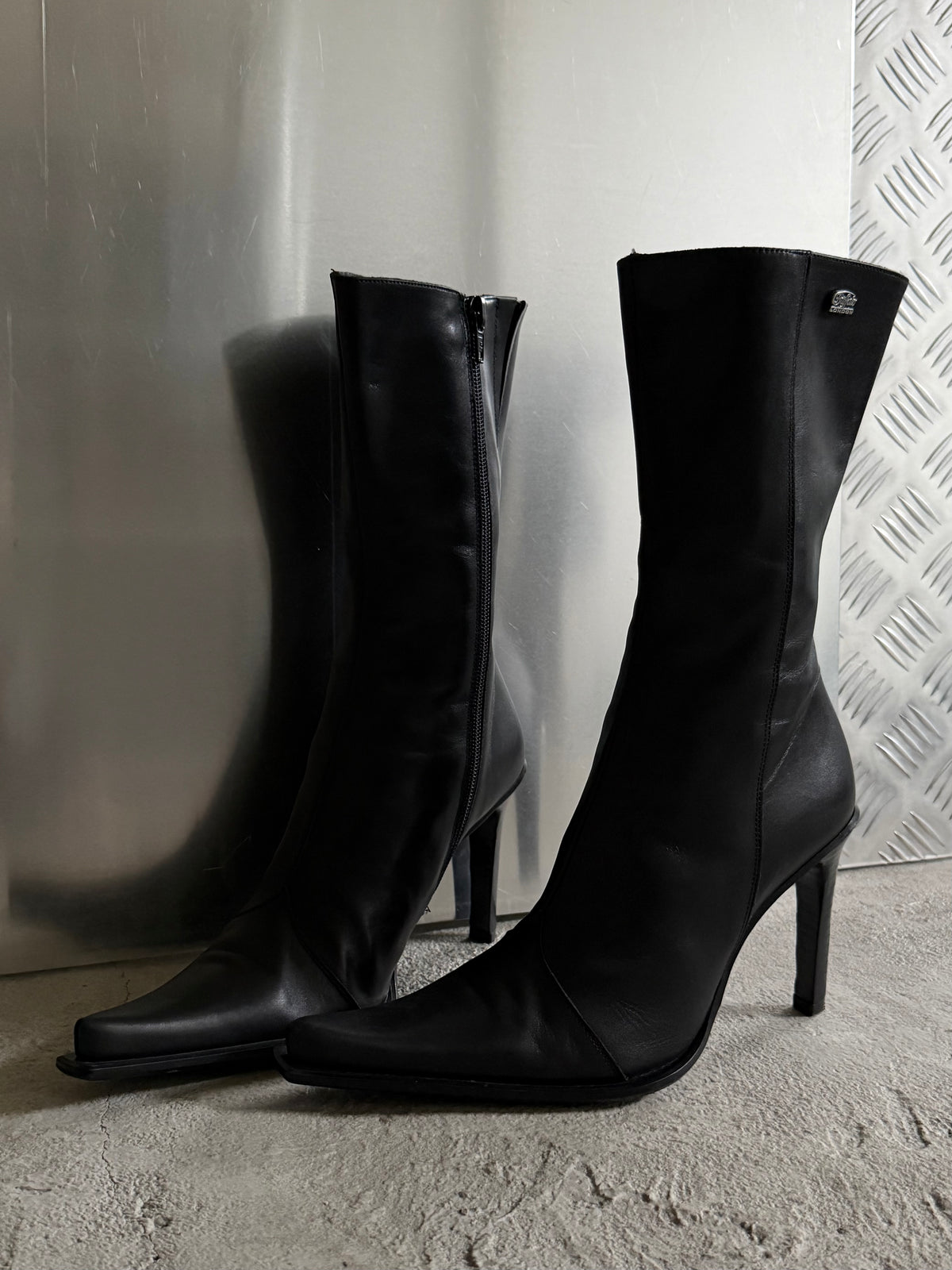 Buffalo black leather boots TWINKLING GLOBAL