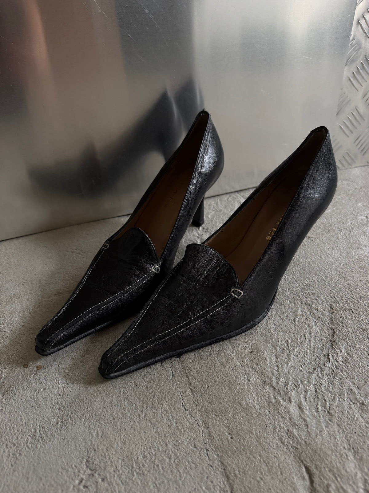 Black pointed-toe heels TWINKLING GLOBAL