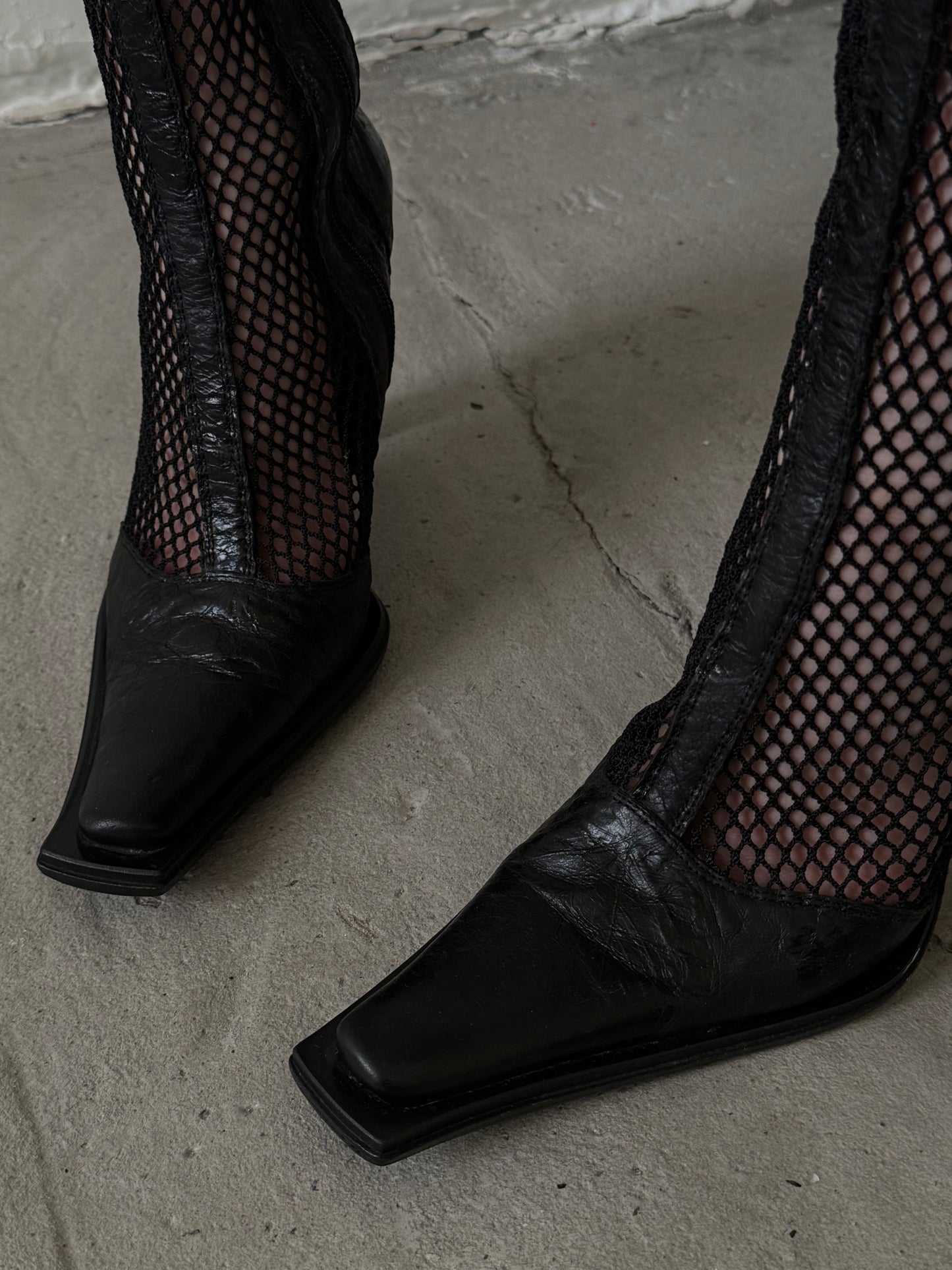 Vintage Italian mesh boots TWINKLING GLOBAL