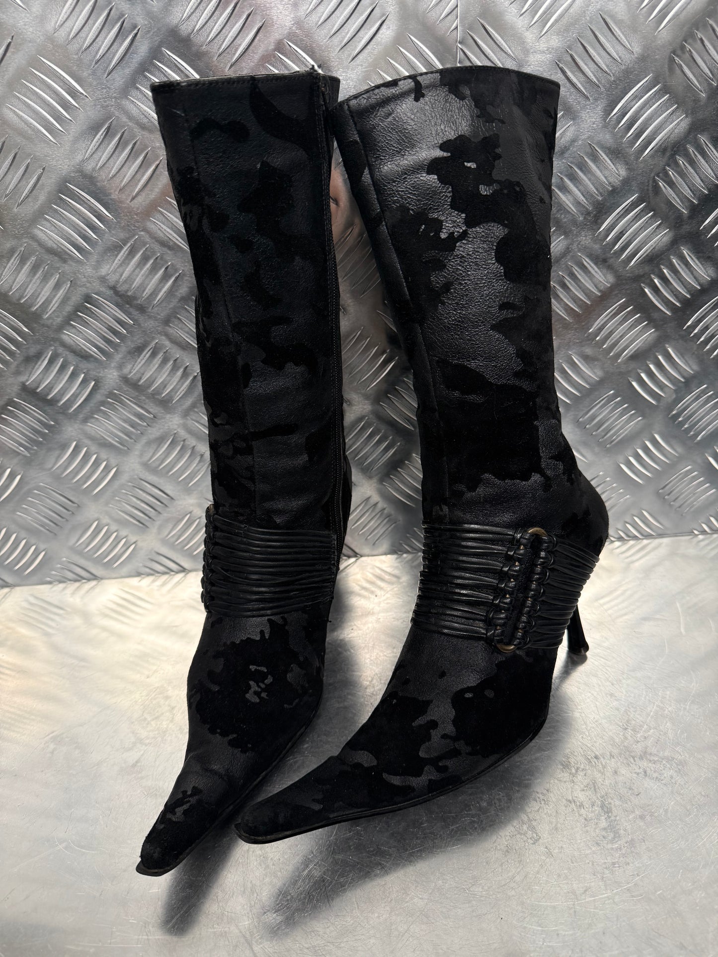 Vintage Black Leather boots TWINKLING GLOBAL