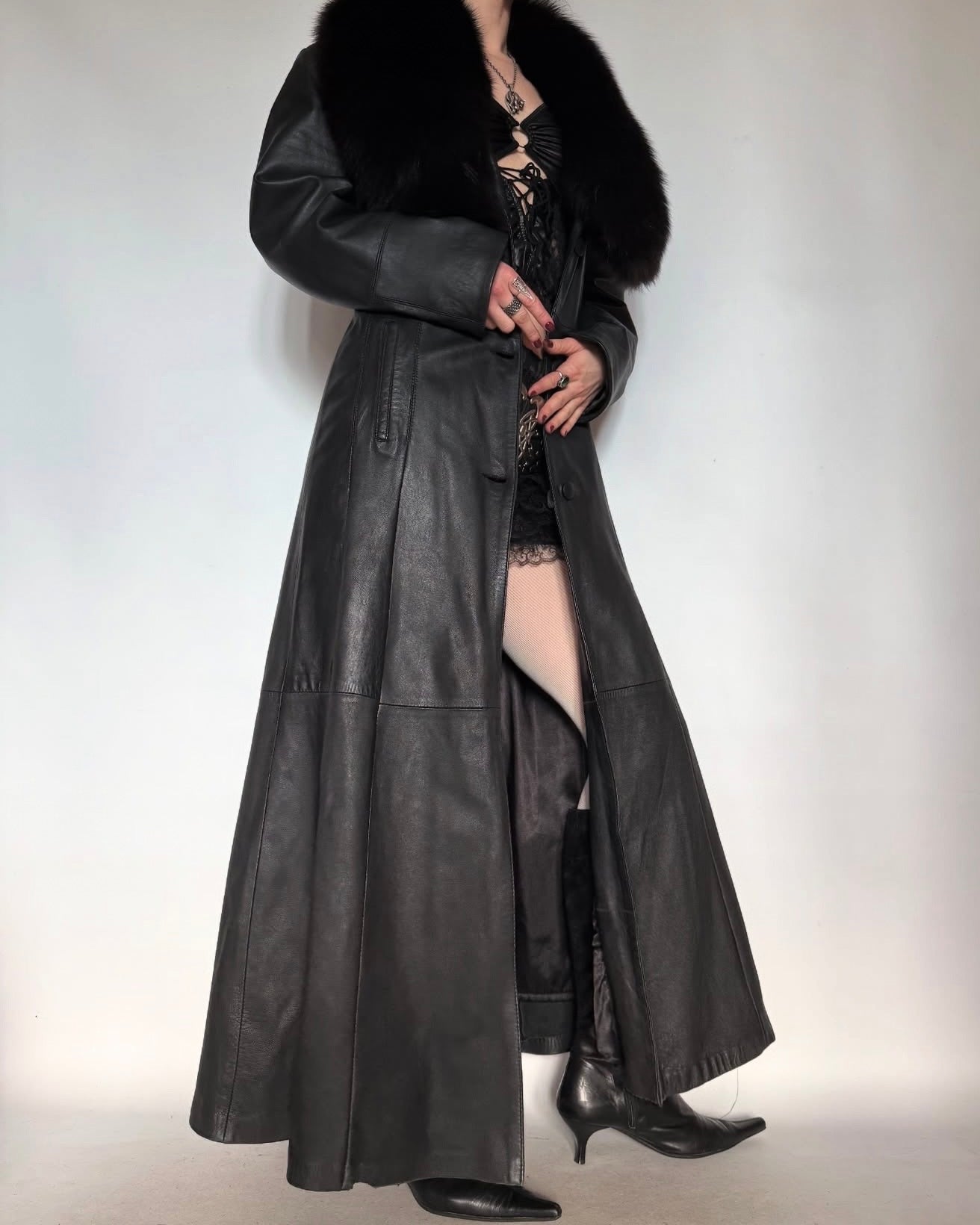 Vintage leather long coat Twinkling Global