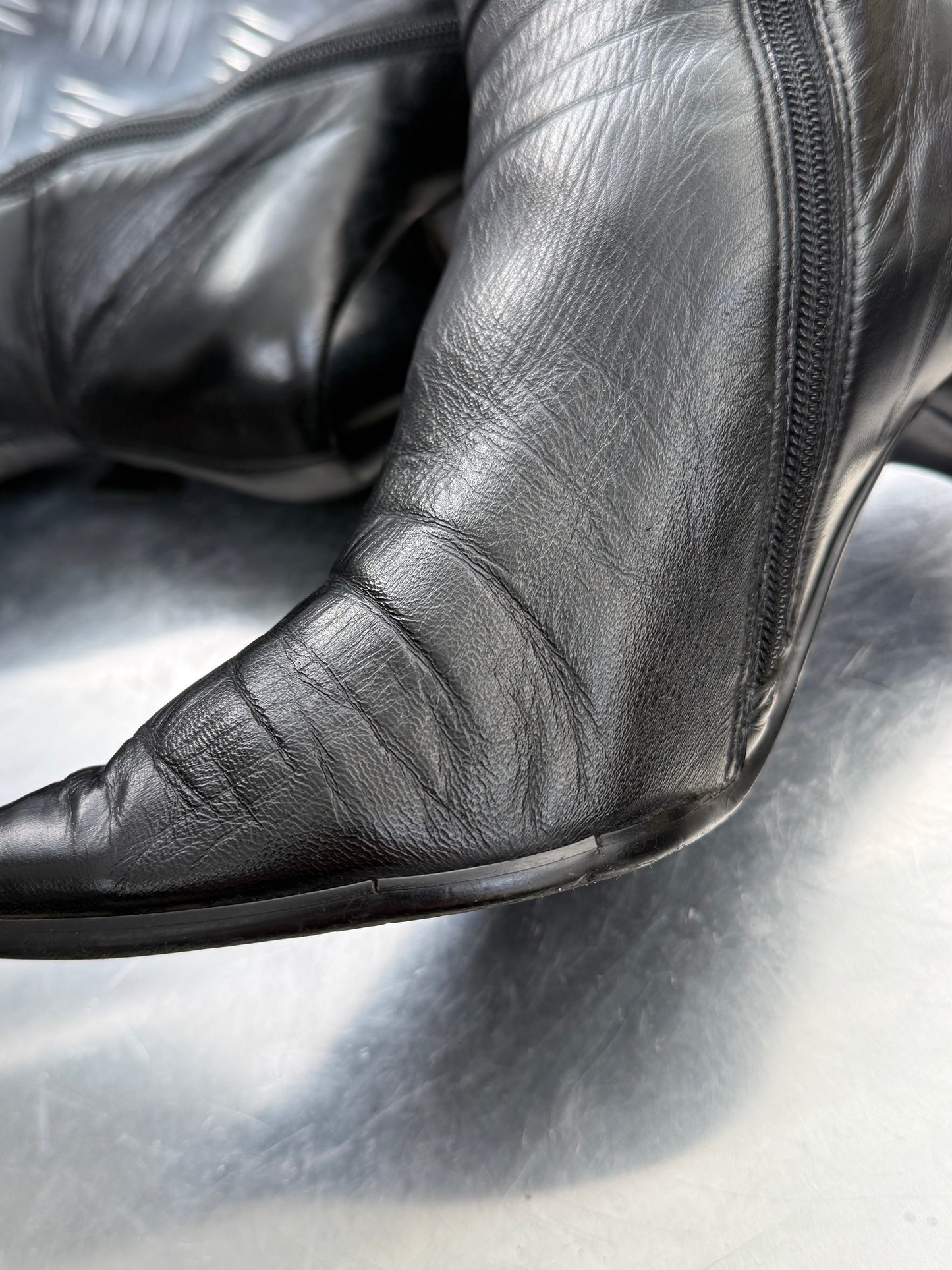 Vintage genuine leather boots TWINKLING GLOBAL