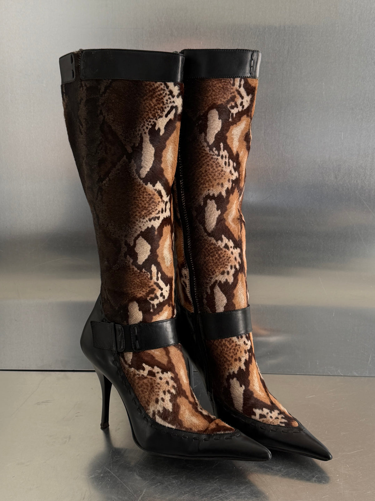 Vintage Nursace leather boots TWINKLING GLOBAL