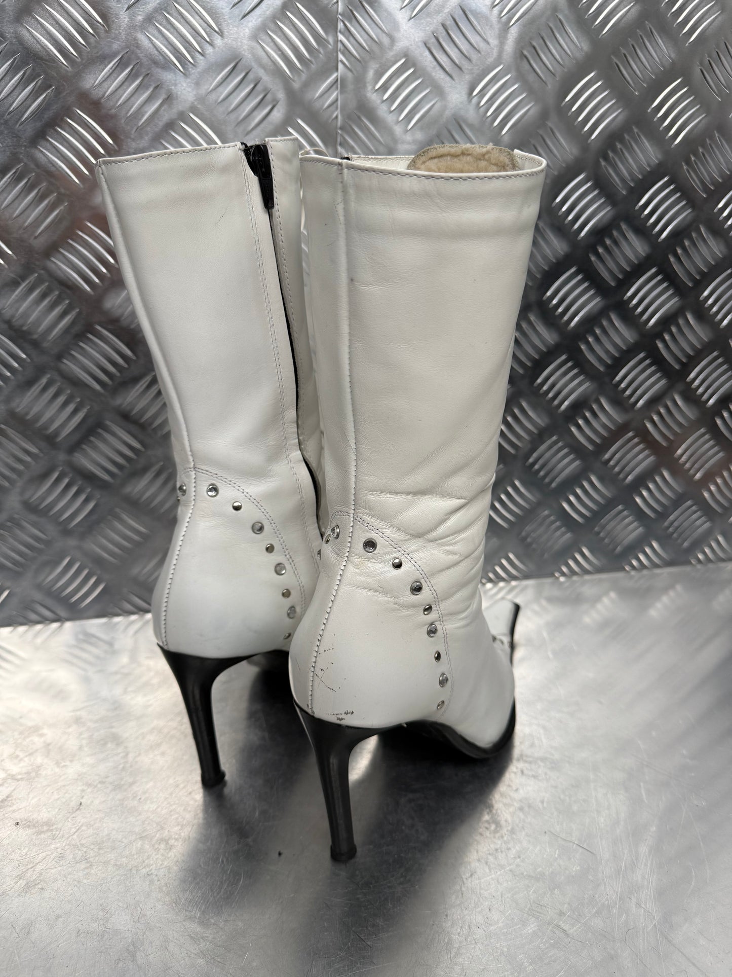 Vintage White Leather Lace-Up Heeled Boots TWINKLING GLOBAL