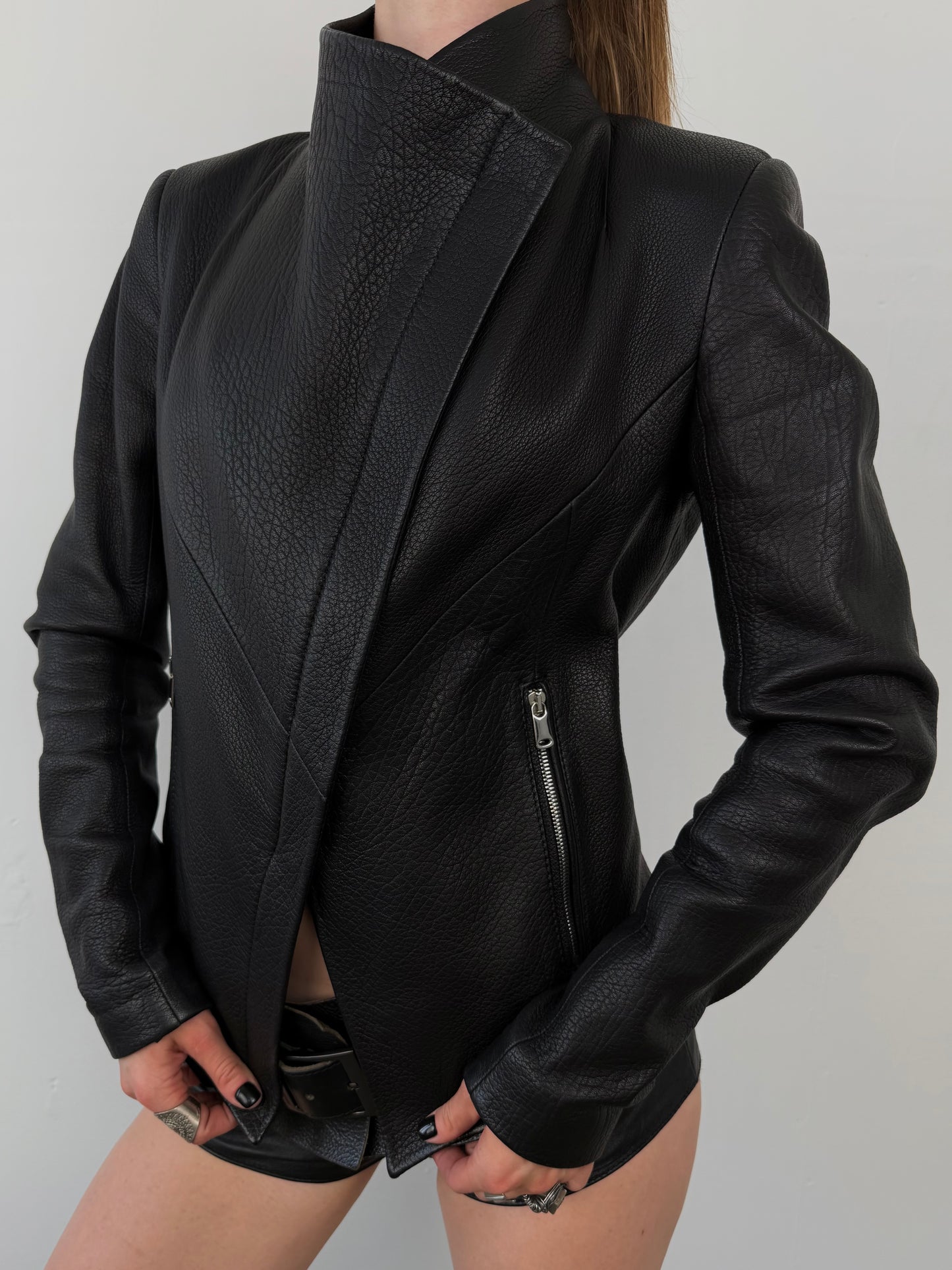 Vintage asymmetrical leather jacket TWINKLING GLOBAL