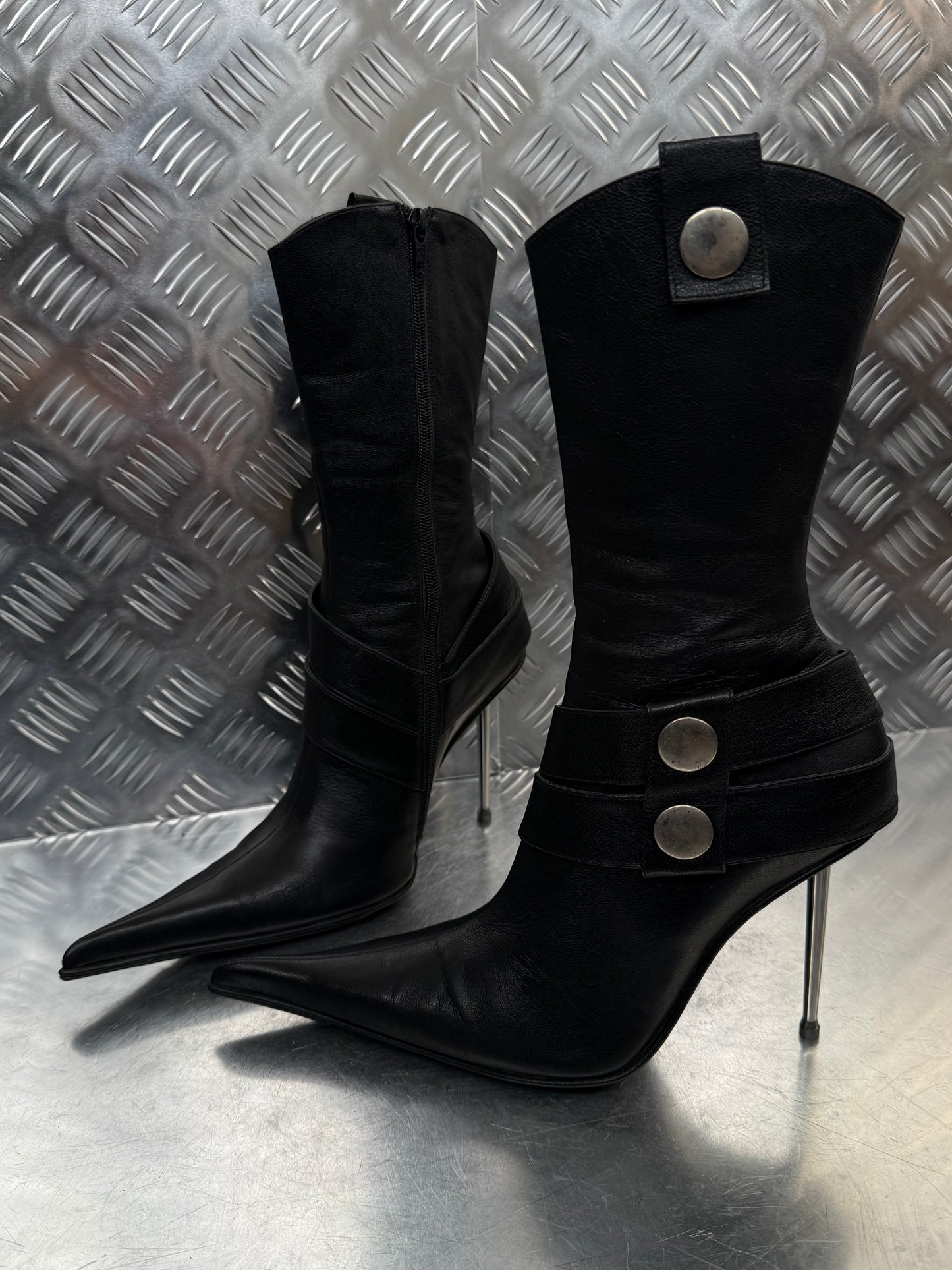 Vintage pointed leather boots TWINKLING GLOBAL