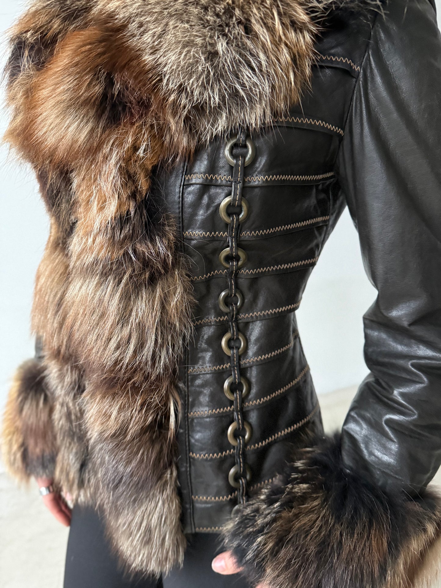 Vintage Leather Jacket TWINKLING GLOBAL