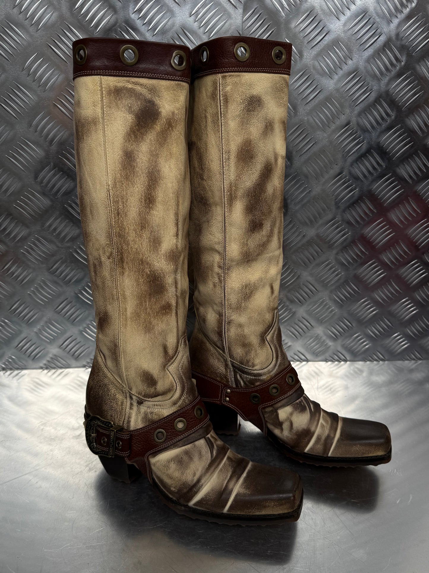 Vintage leather cowboy boots Carlo Pazolini TWINKLING GLOBAL