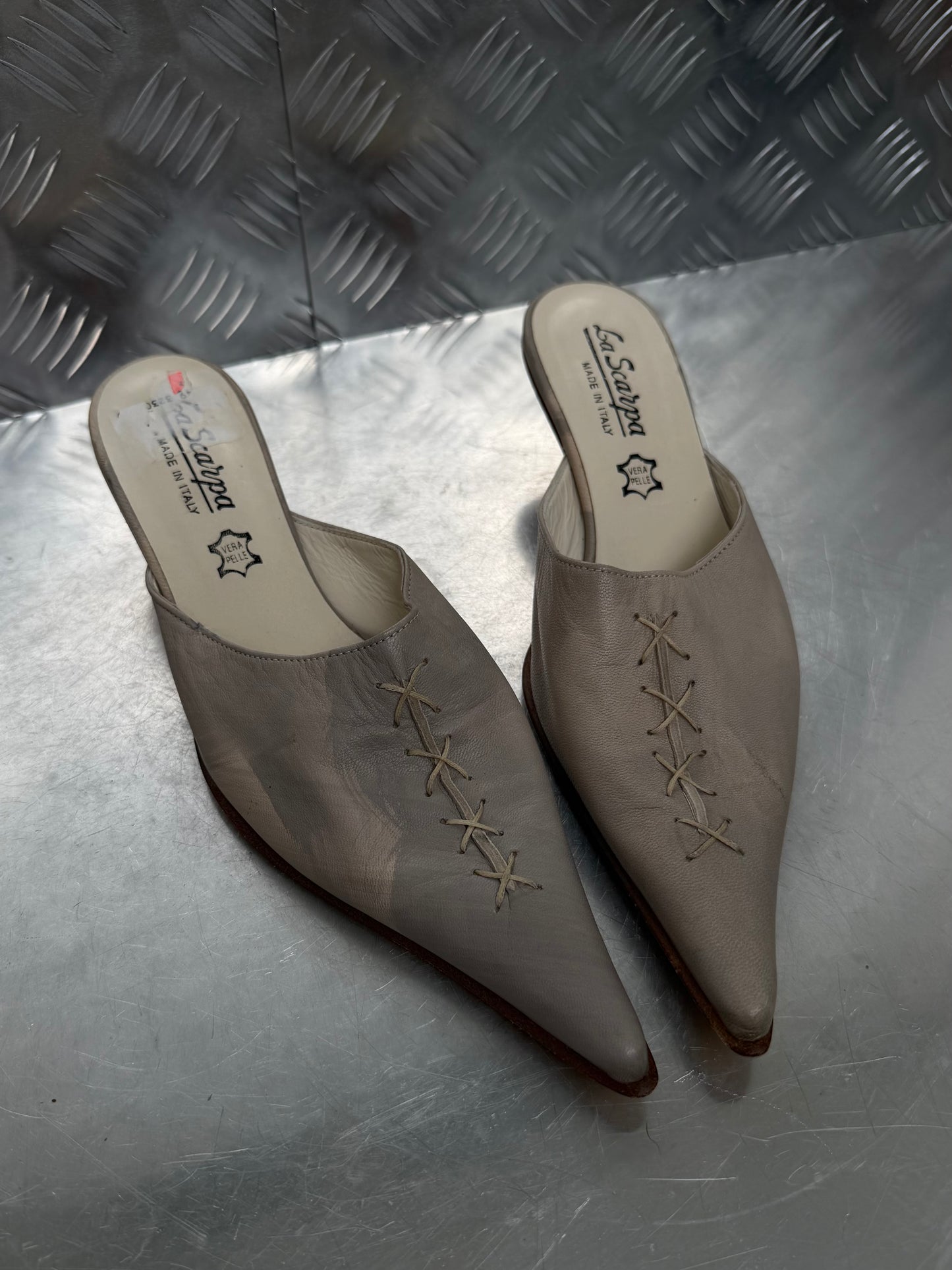 Vintage Italian leather mules TWINKLING GLOBAL