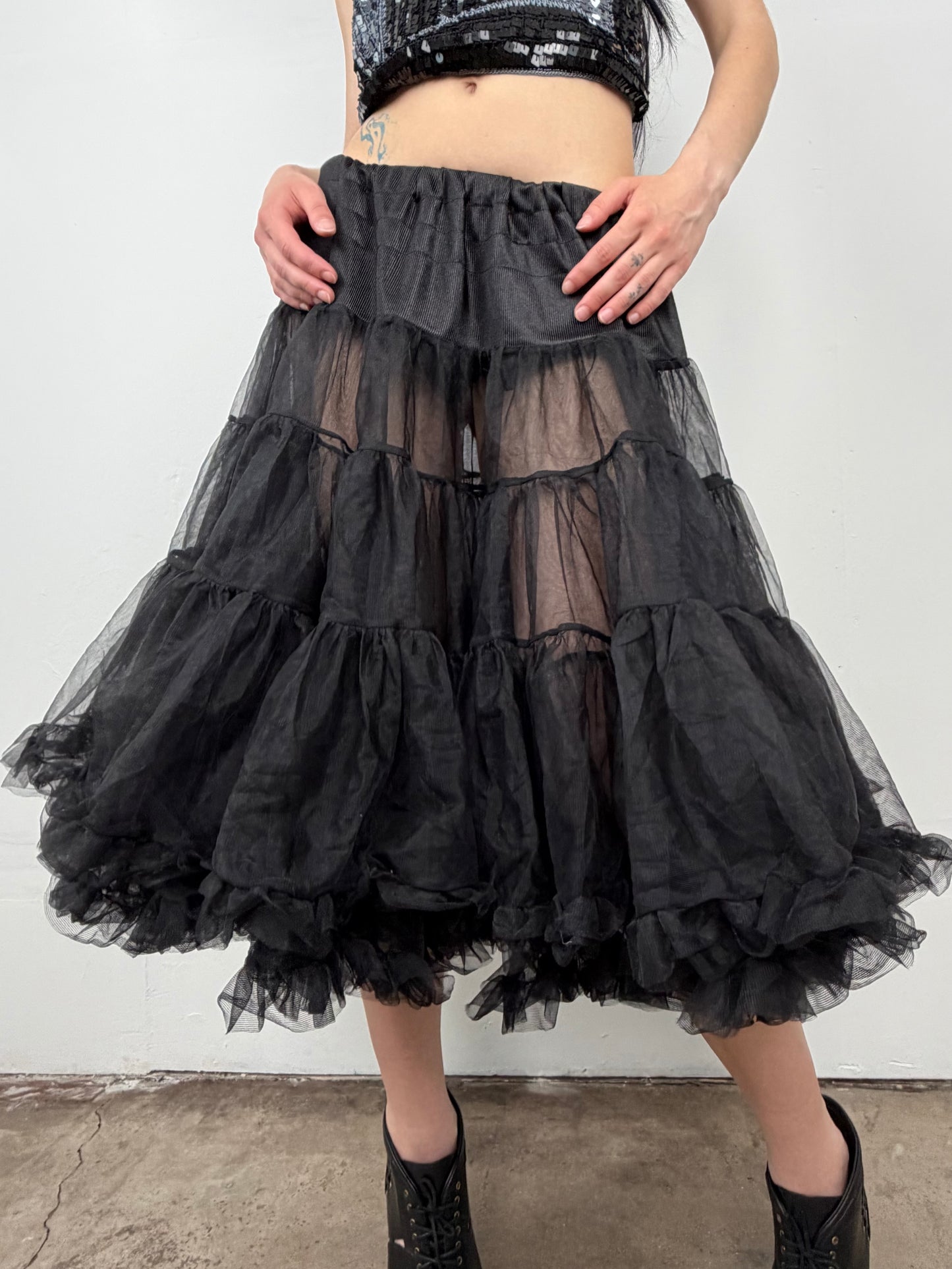Vintage black tulle petticoat skirt TWINKLING GLOBAL