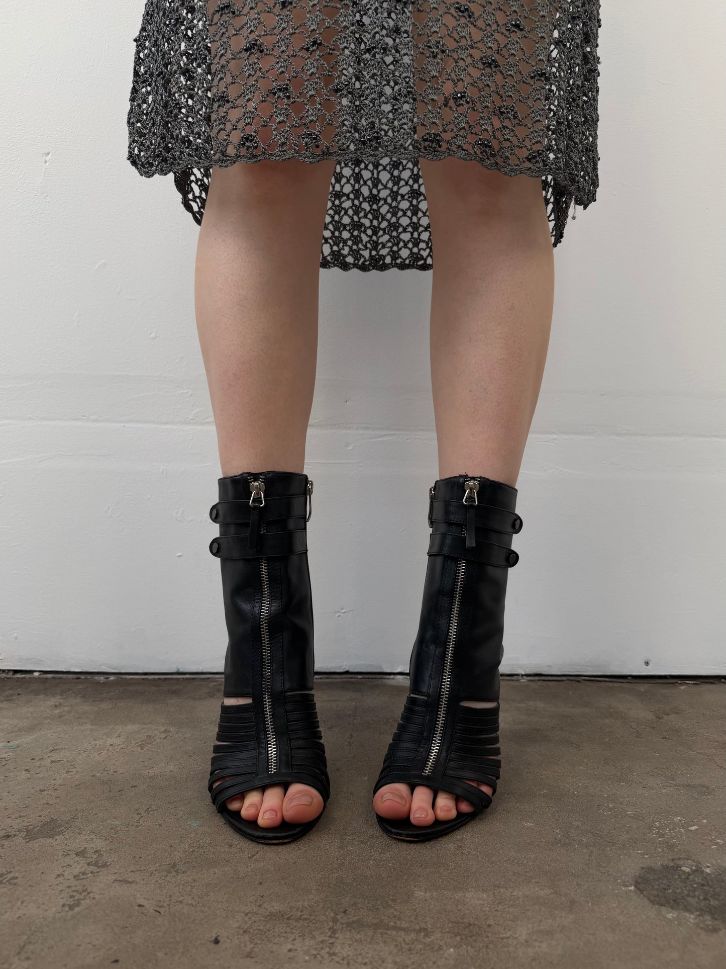 Vintage Sasha Fabiani leather ankle heels TWINKLING GLOBAL