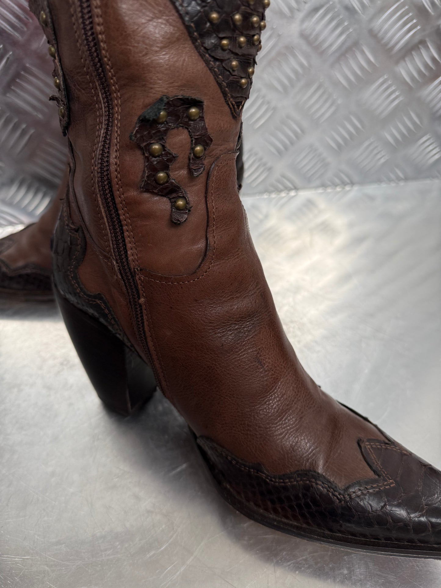 Vintage Italian leather cowboy boots TWINKLING GLOBAL