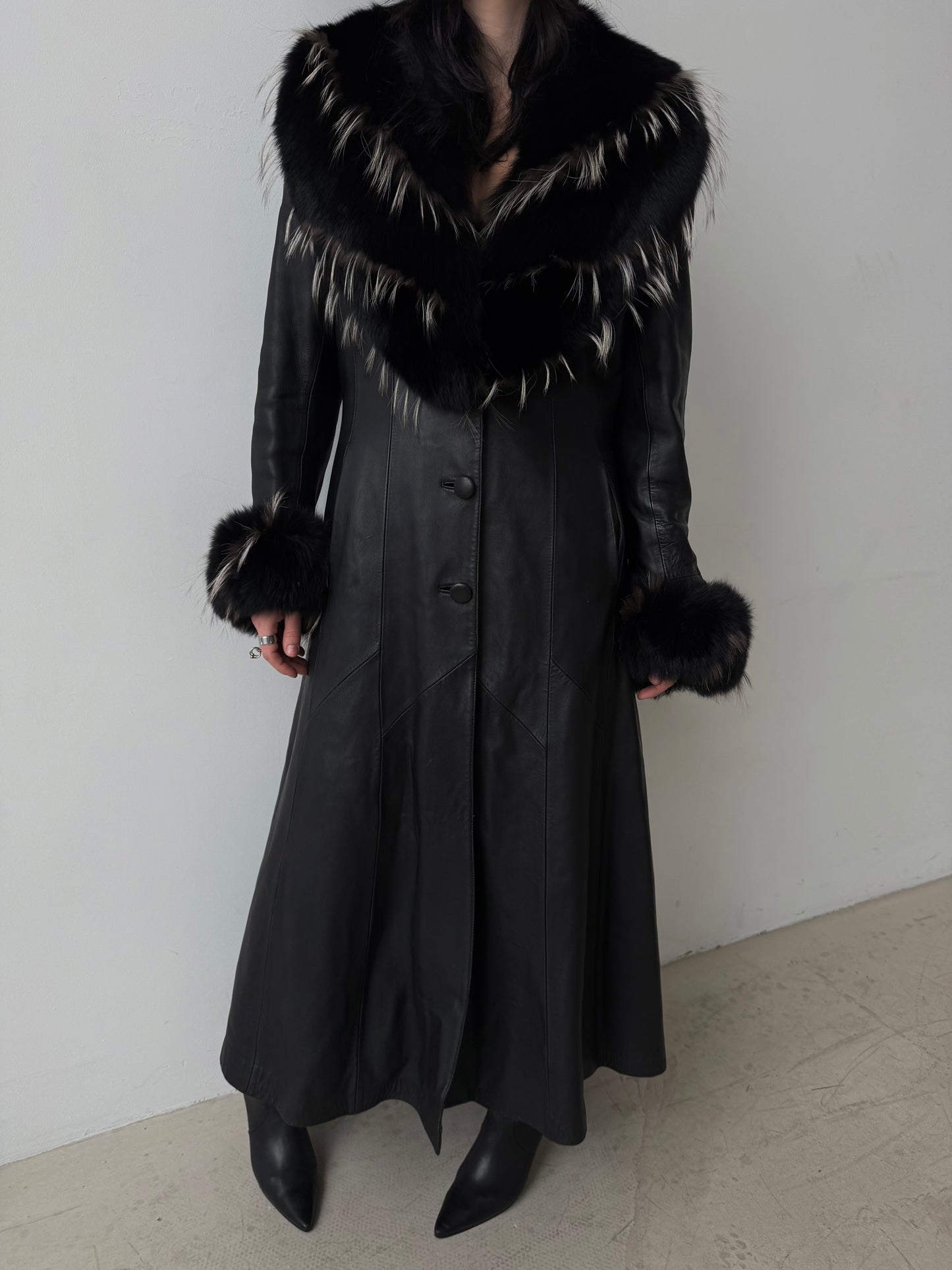 Vintage genuine leather maxi coat TWINKLING GLOBAL