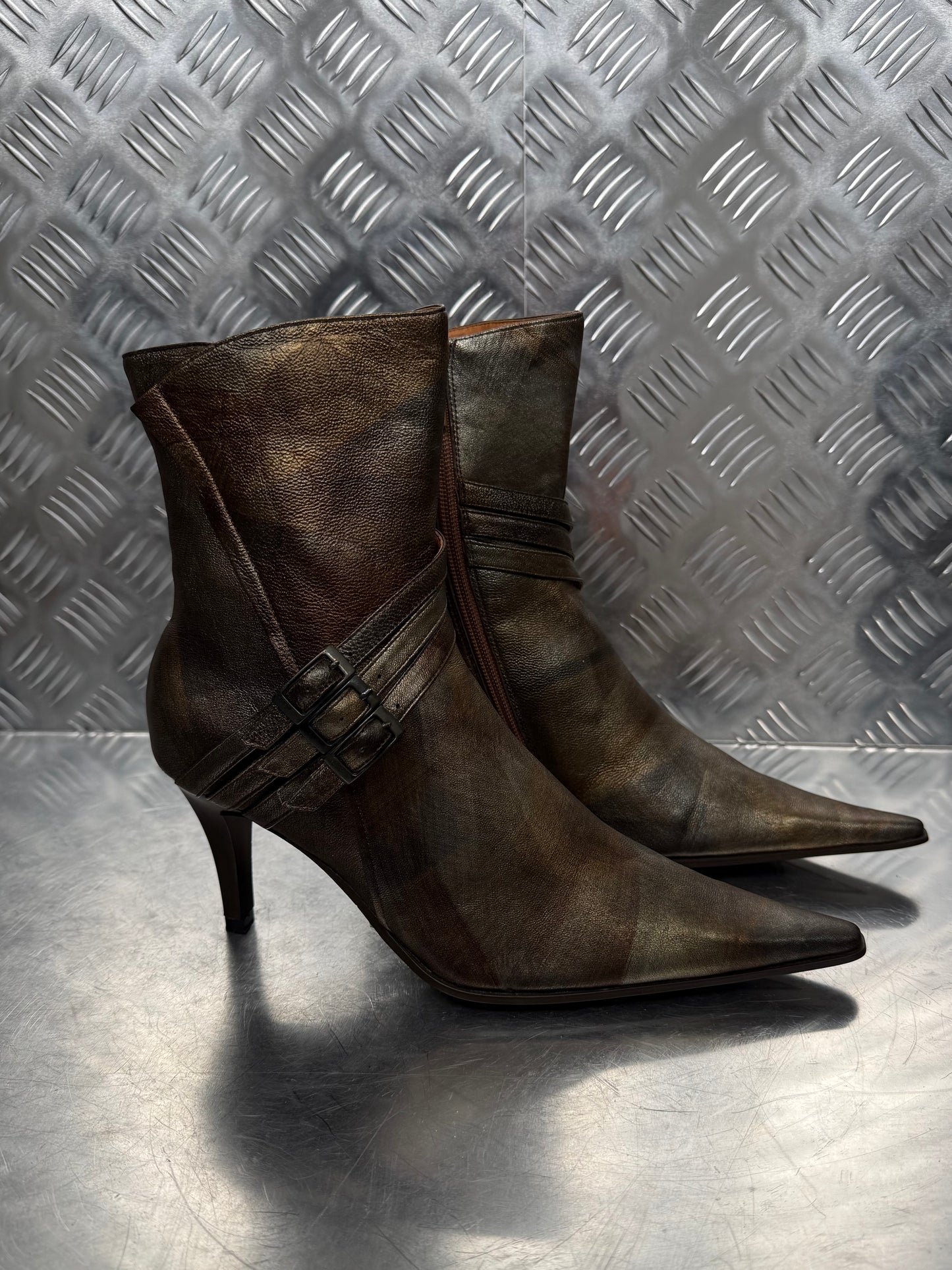 Vintage Italian leather ankle boots TWINKLING GLOBAL