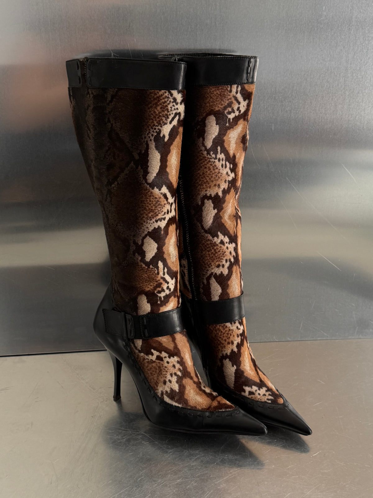 Vintage Nursace leather boots TWINKLING GLOBAL