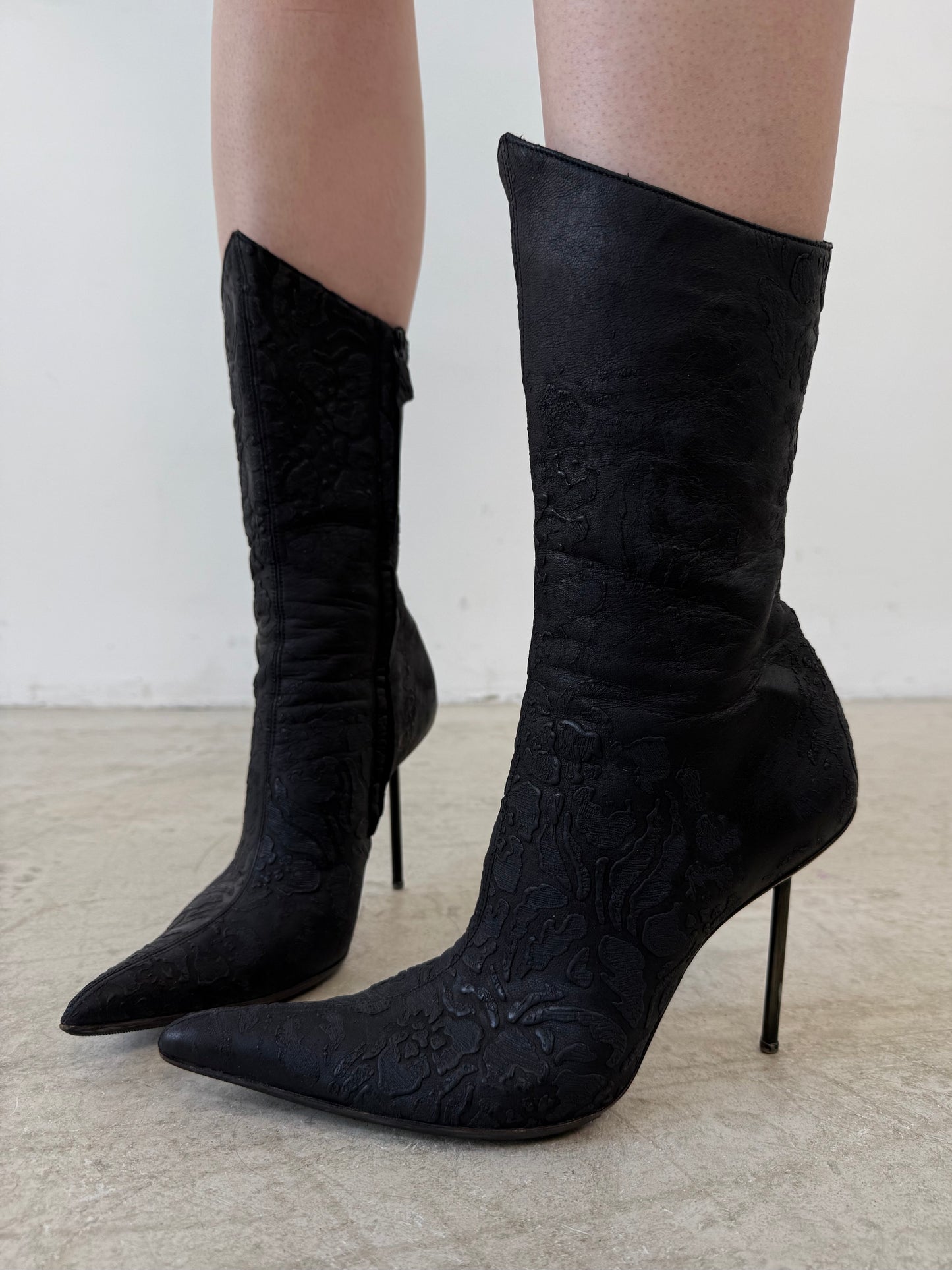 Vintage textured ankle boots TWINKLING GLOBAL