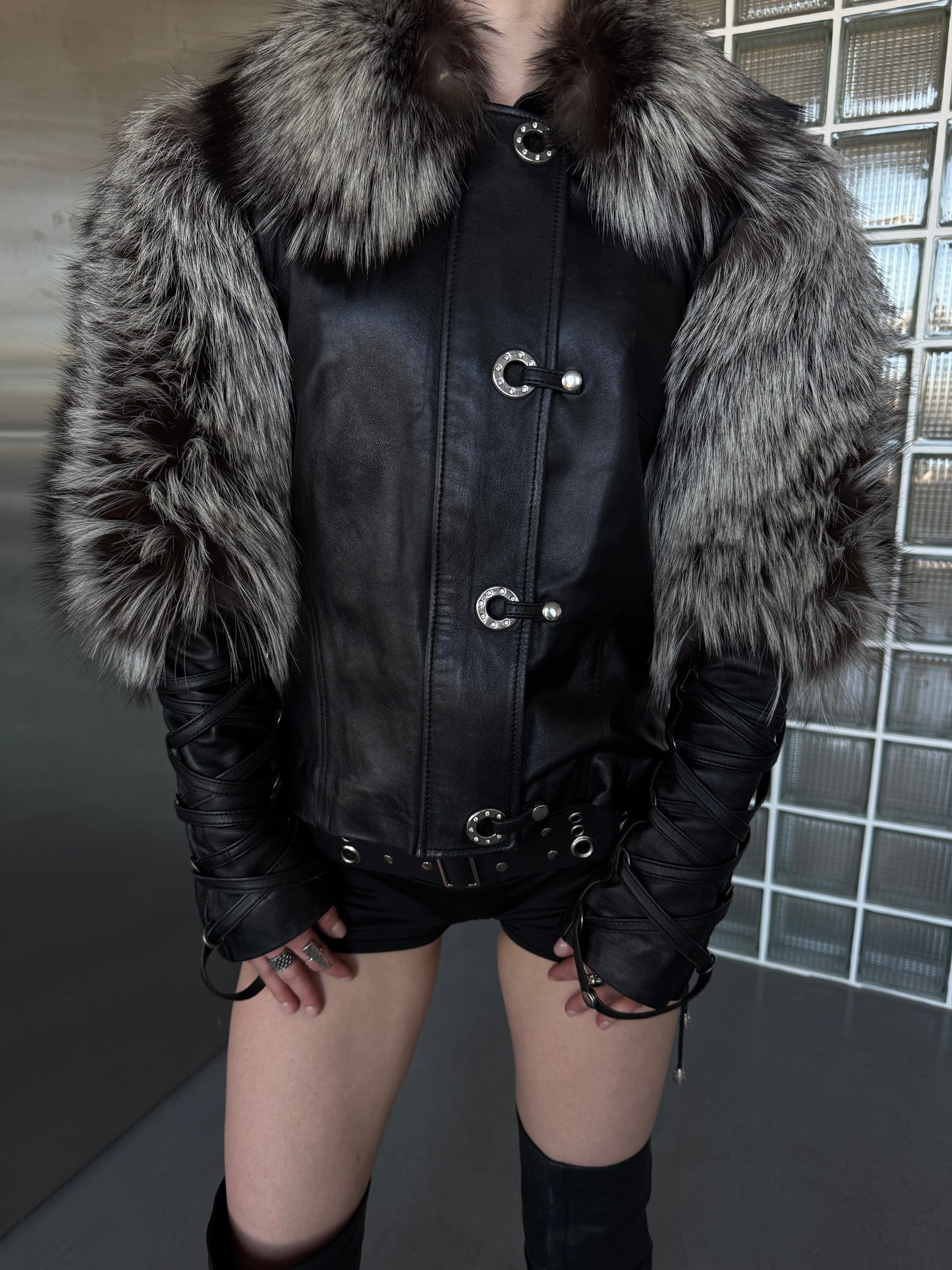 Vintage leather jacket TWINKLING GLOBAL