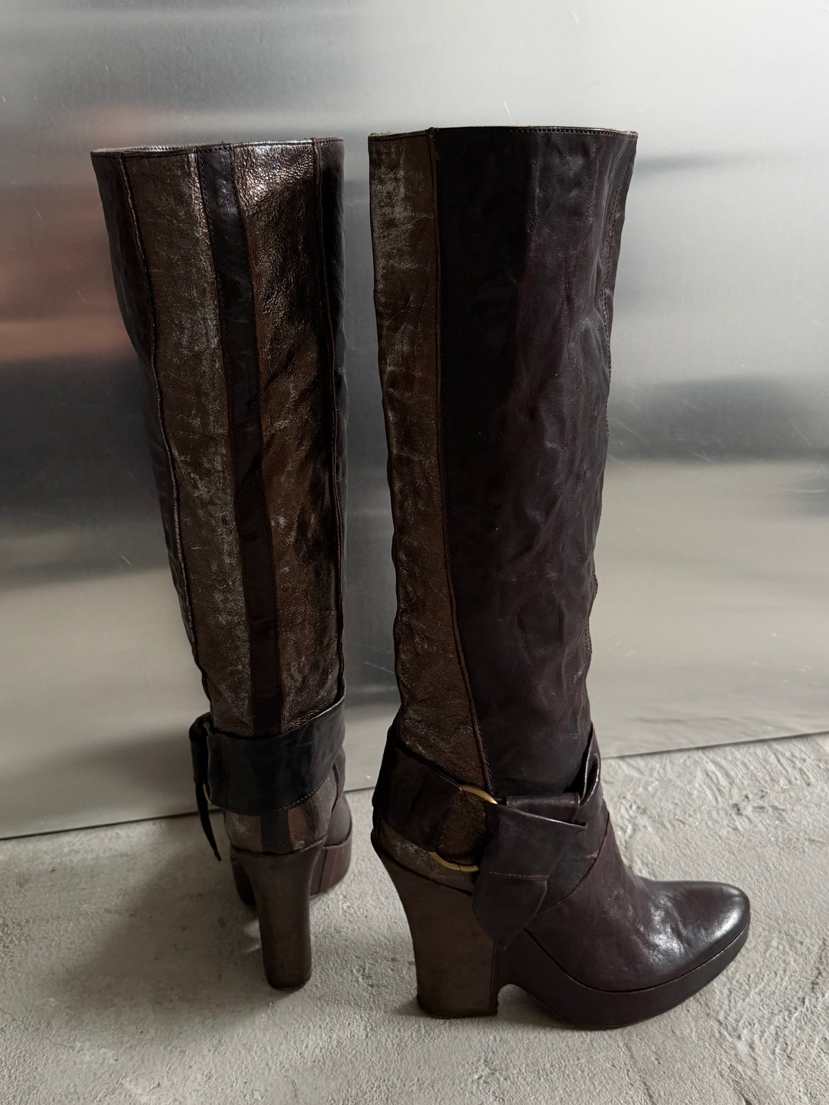 Vintage Vic Matiē brown leather platform boots TWINKLING GLOBAL