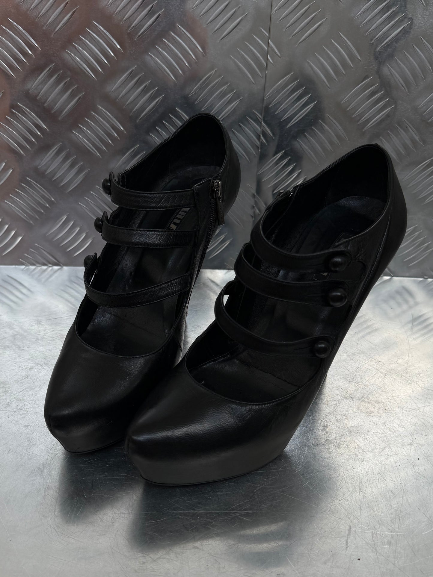 Vintage Le Silla leather platform heels TWINKLING GLOBAL