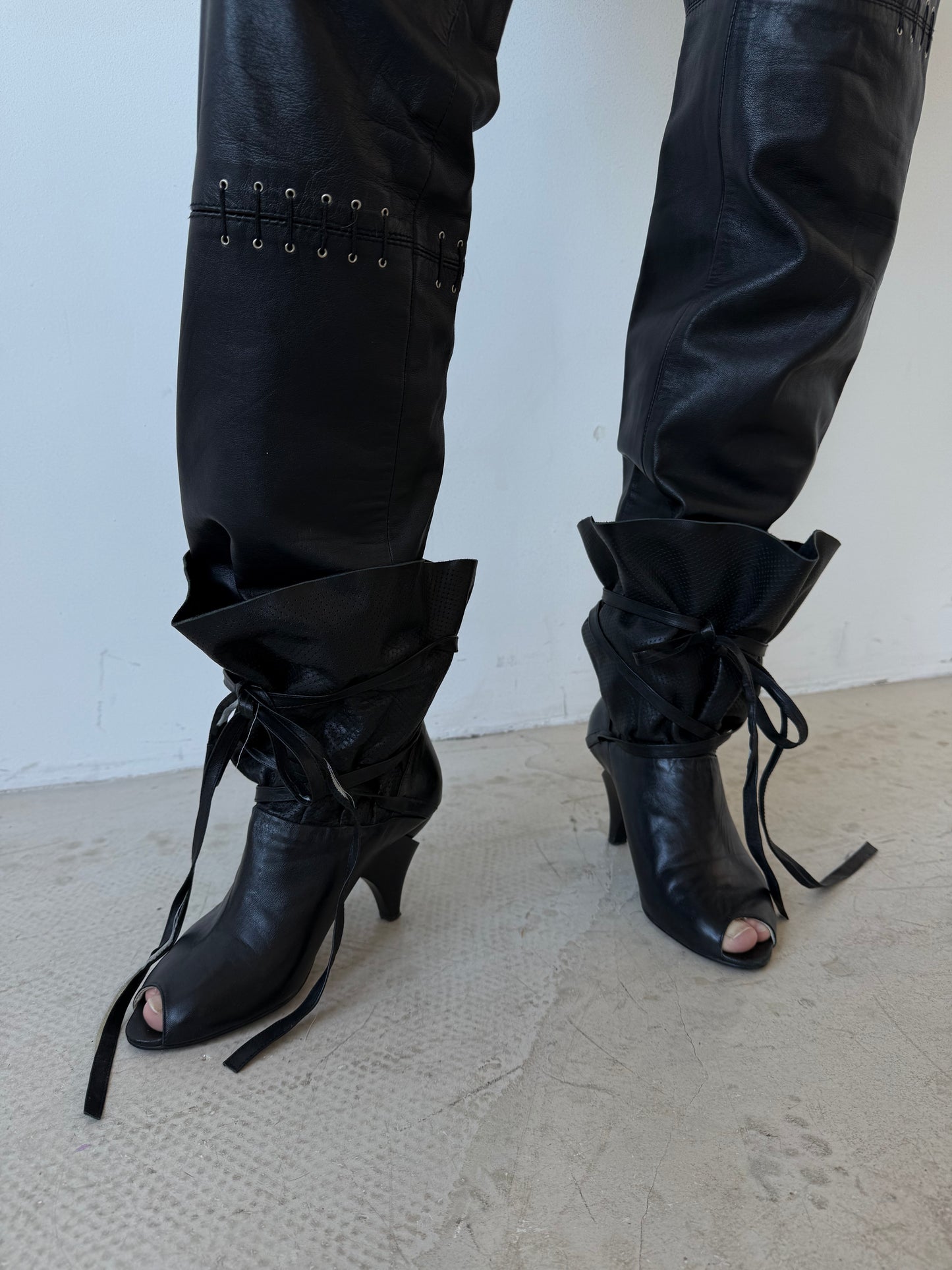 Vintage leather lace-up open toe boots TWINKLING GLOBAL