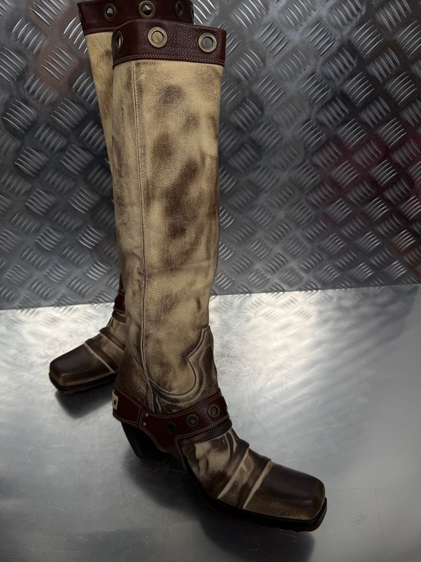 Vintage leather cowboy boots Carlo Pazolini TWINKLING GLOBAL