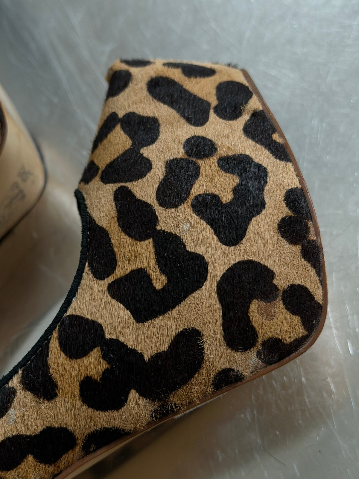 Vintage leopard heels TWINKLING GLOBAL